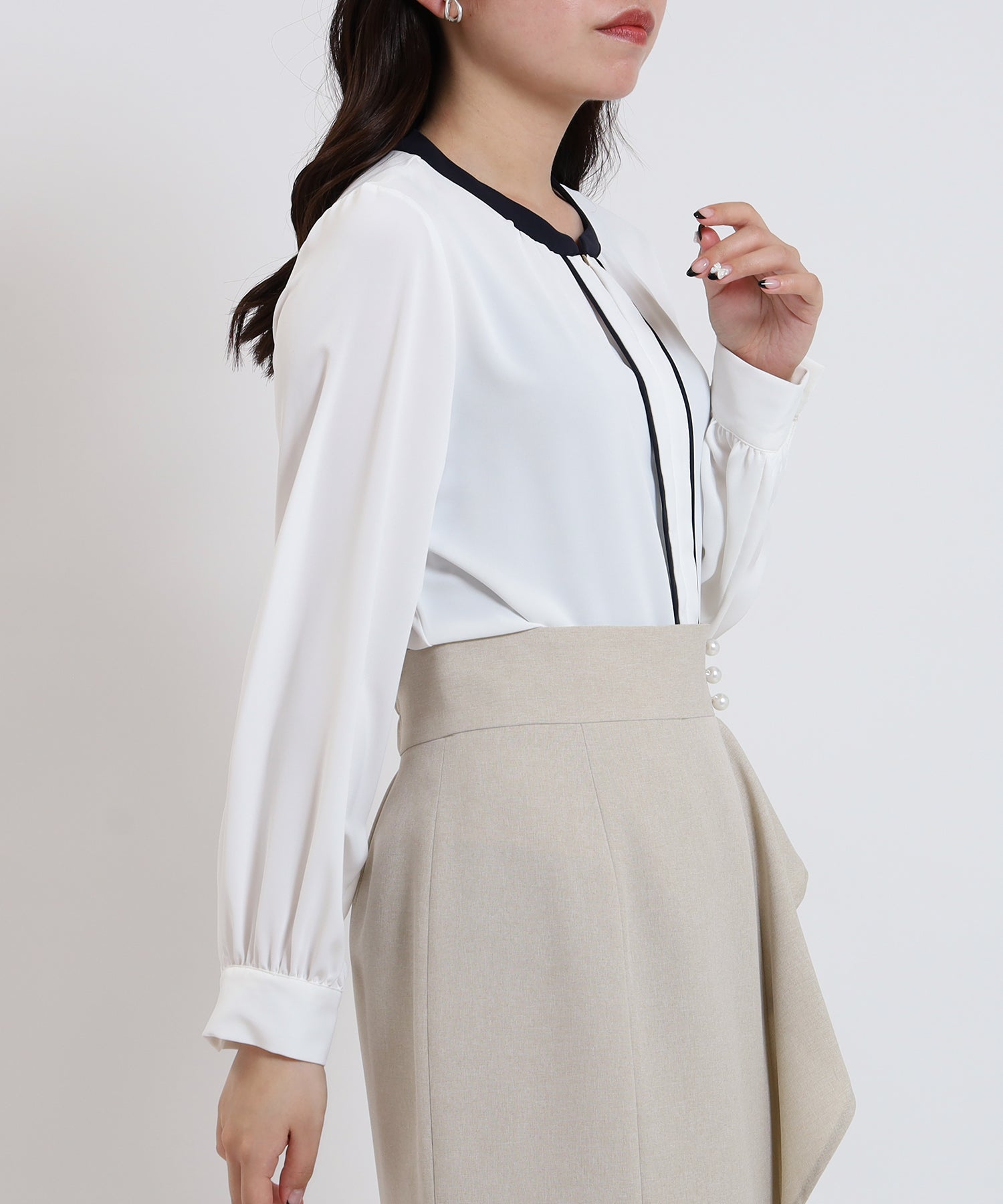 ホワイト model:156cm/骨格ストレート 着用サイズ:M