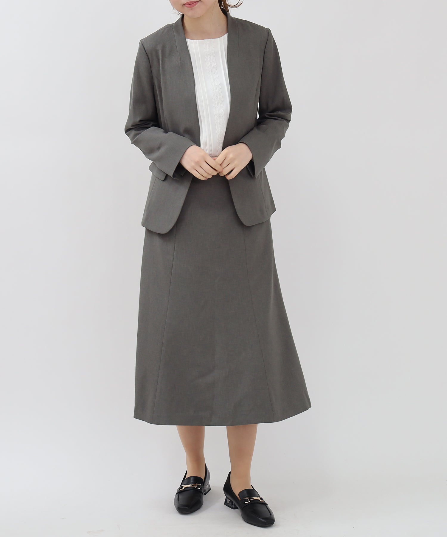 ライトグレー model:161 着用サイズ:S