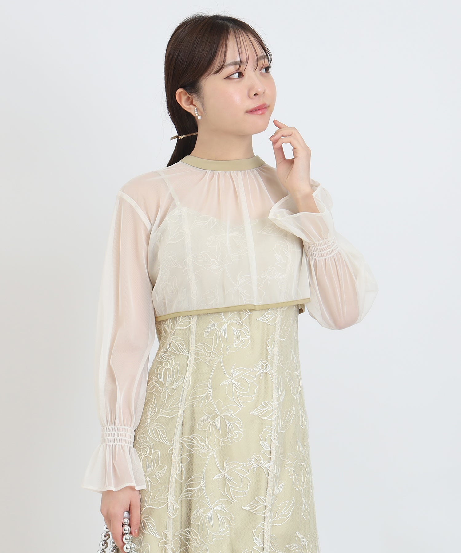 イエロー model:156 着用サイズ:S