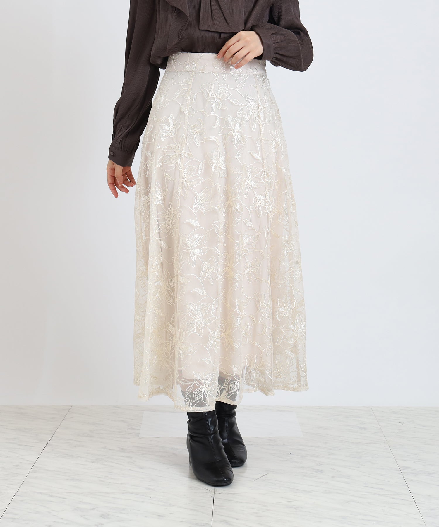 ベージュ model:156 着用サイズ:M