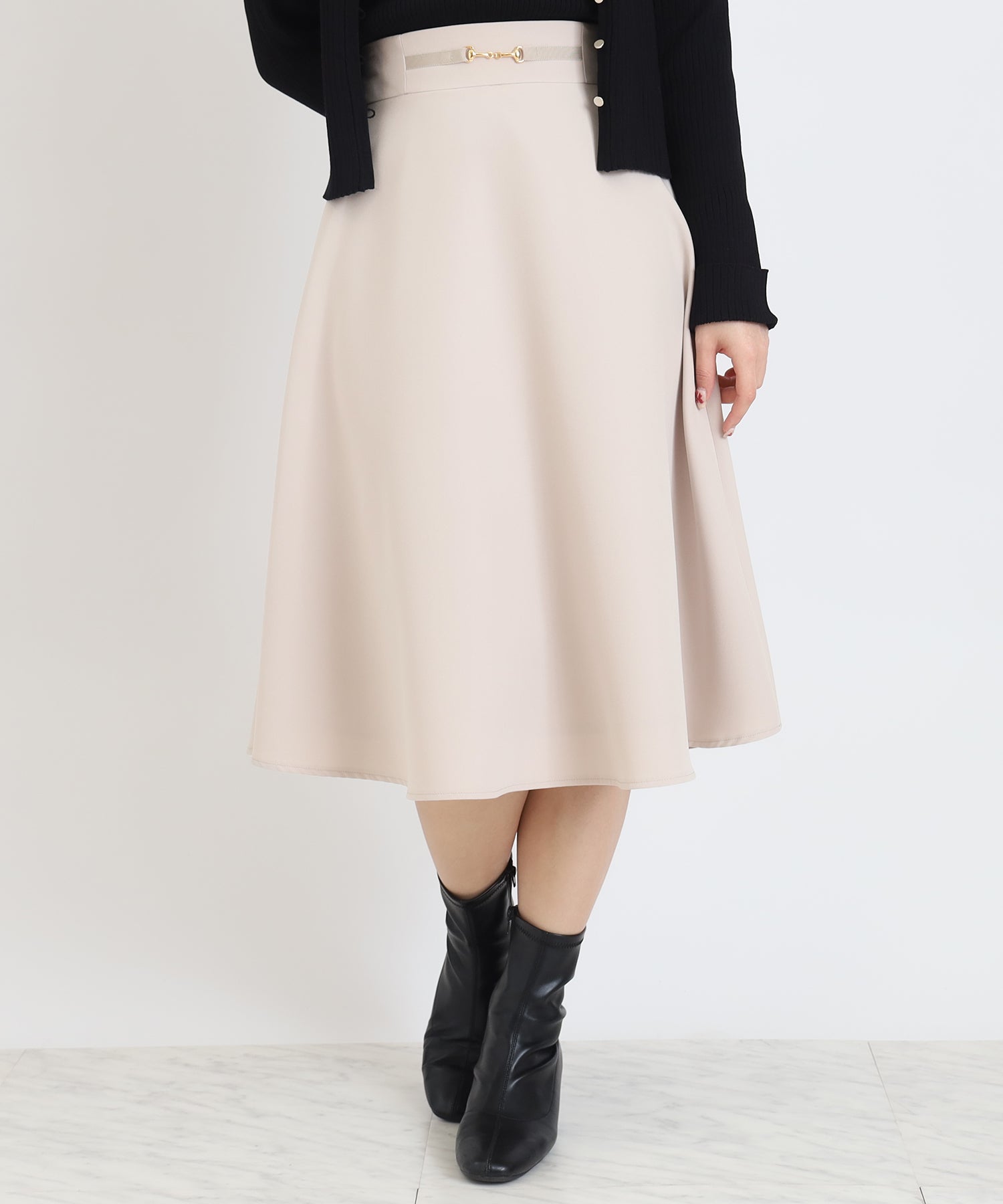 ベージュ model:160 着用サイズ:M