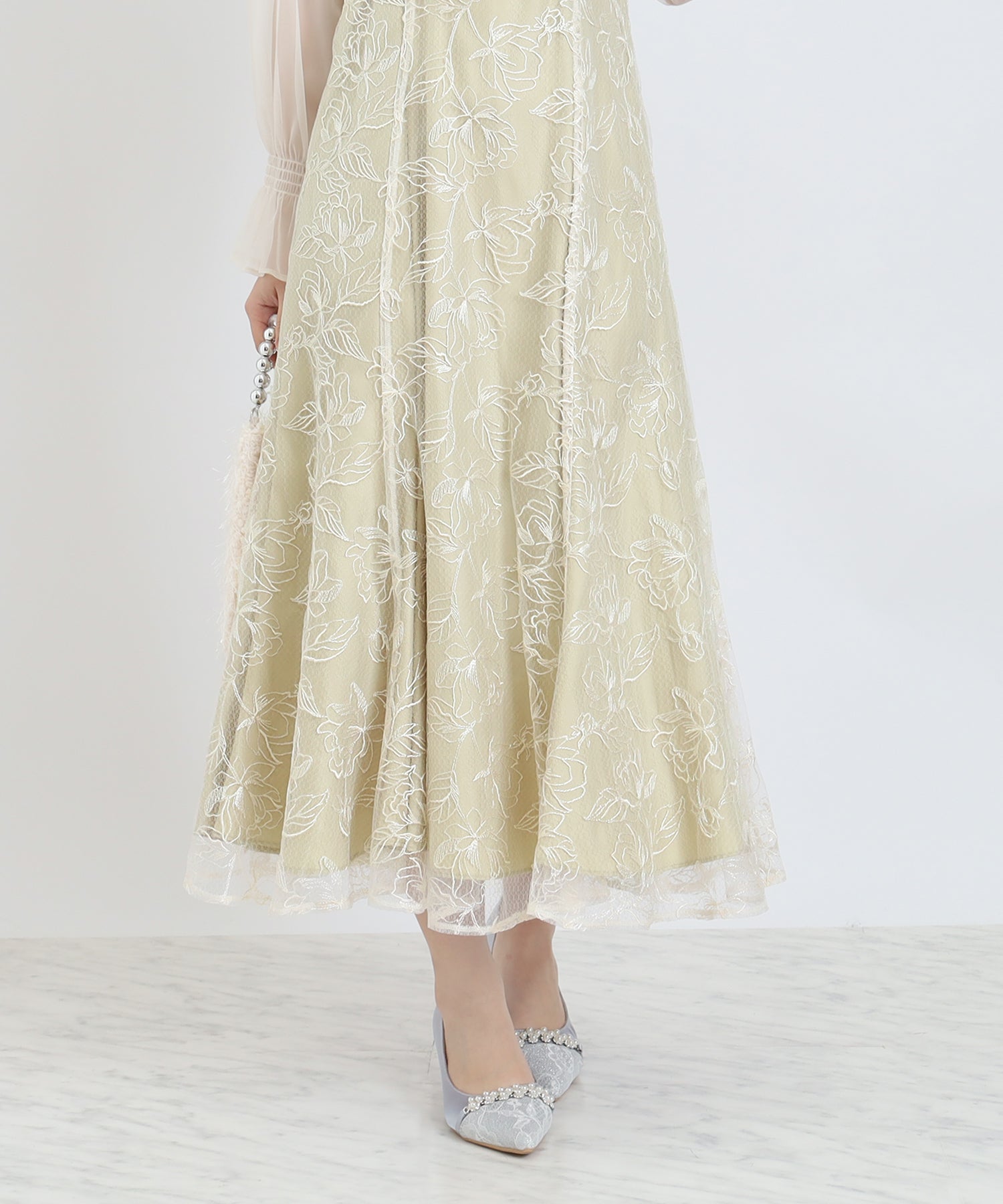 イエロー model:156 着用サイズ:S