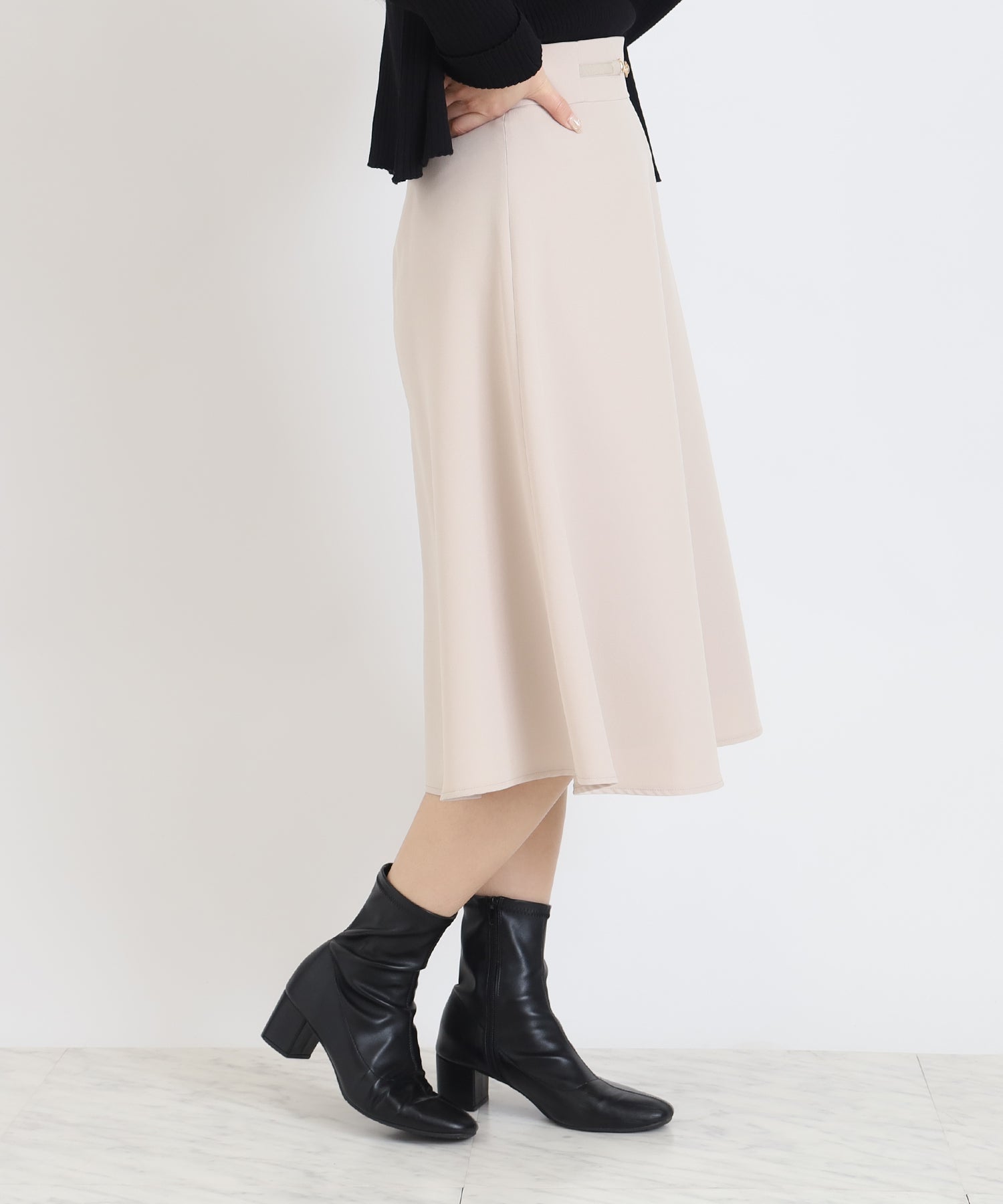 ベージュ model:160 着用サイズ:M