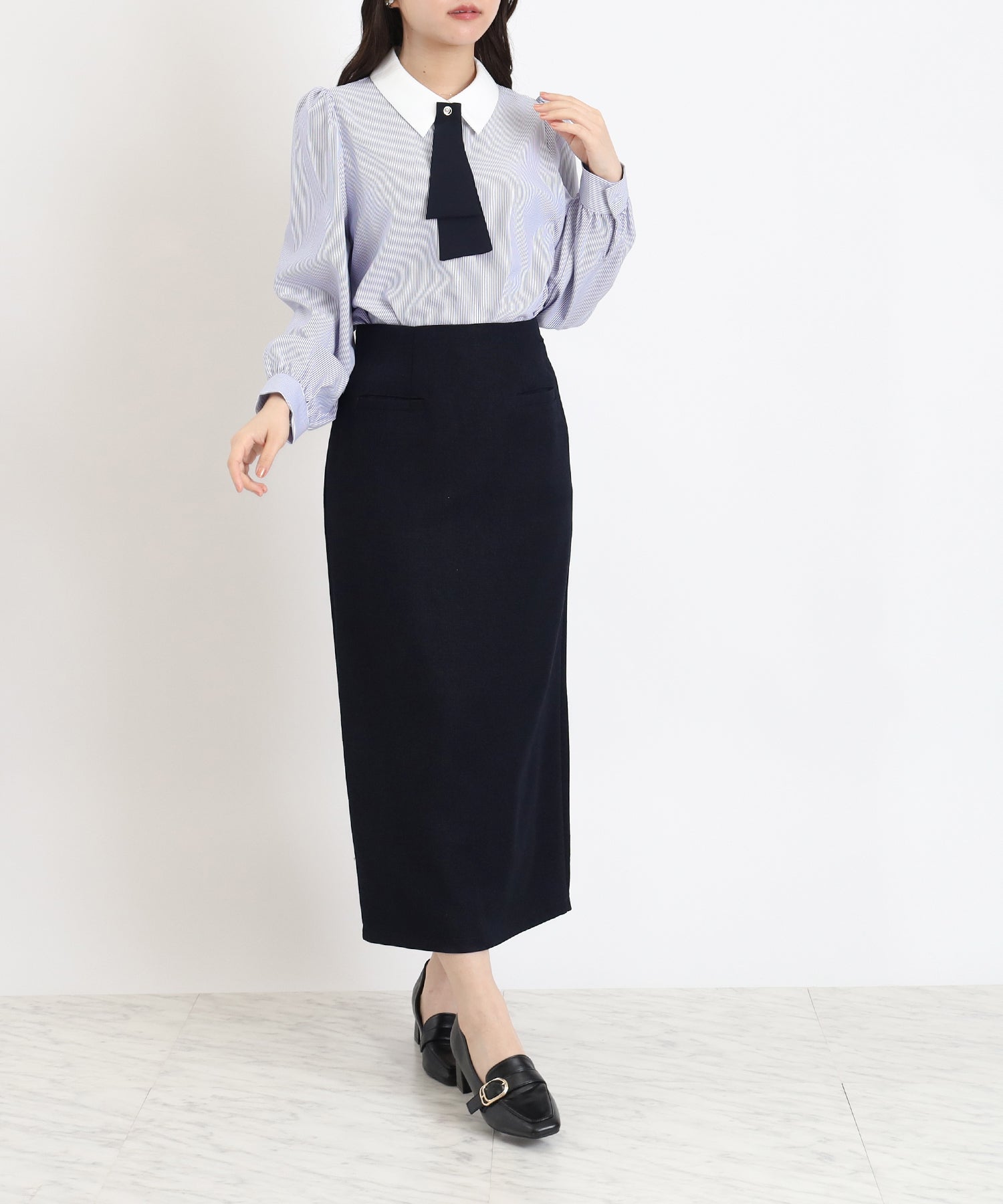 ホワイト×ブルー model:156 着用サイズ:M