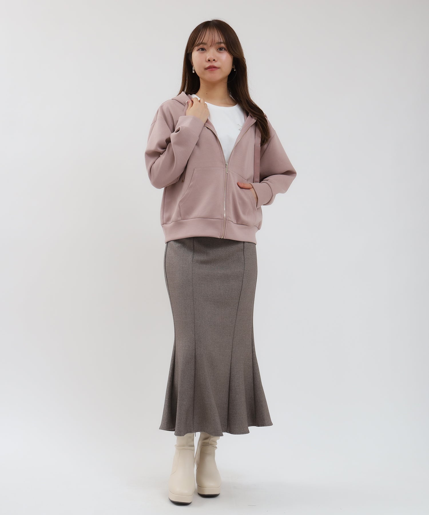 ピンクベージュ model:155 着用サイズ:M