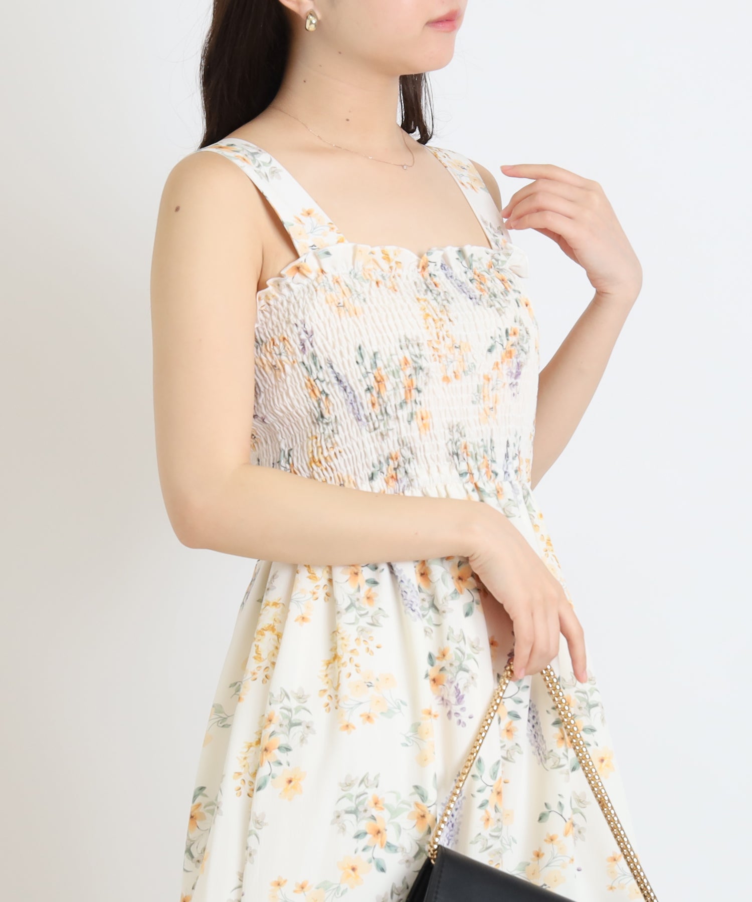 イエロー model:156 着用サイズ:M