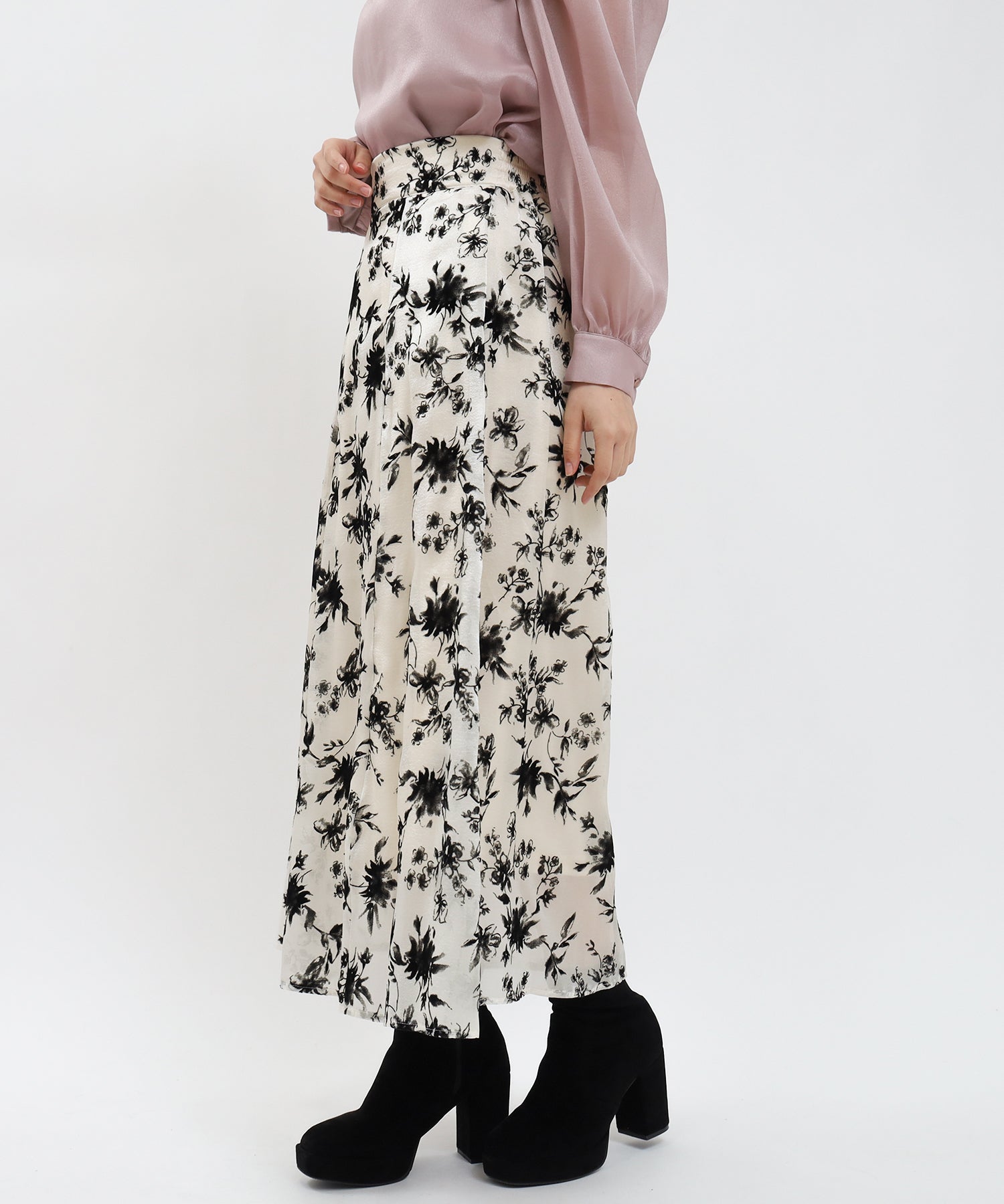 ベージュ model:155cm 着用サイズ:M