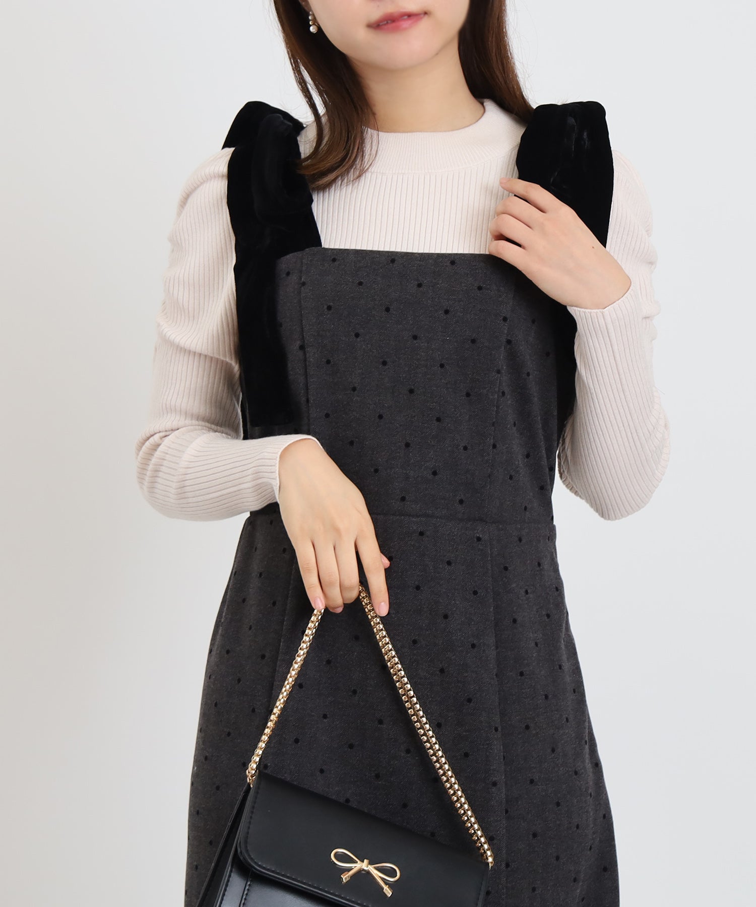 チャコール model:156 着用サイズ:M