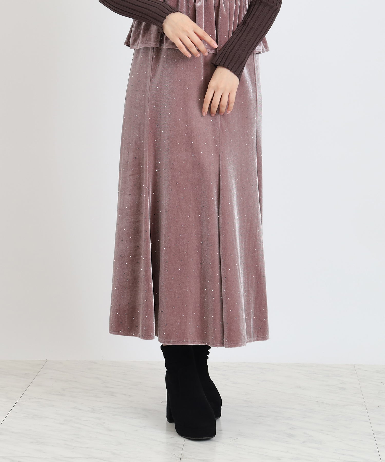 モカ model:156 着用サイズ:M