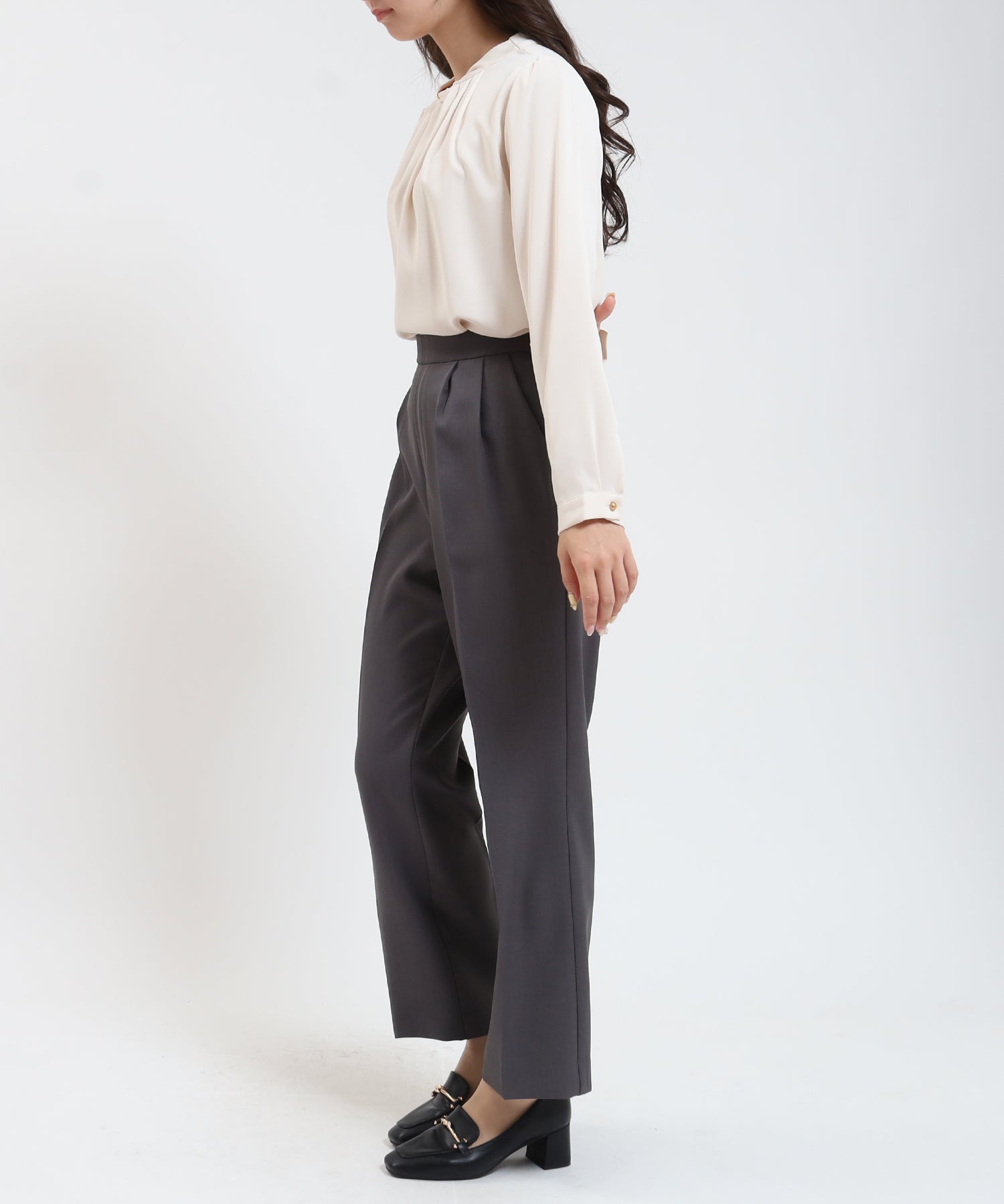 ベージュ model:160cm/骨格ウェーブ 着用サイズ:M