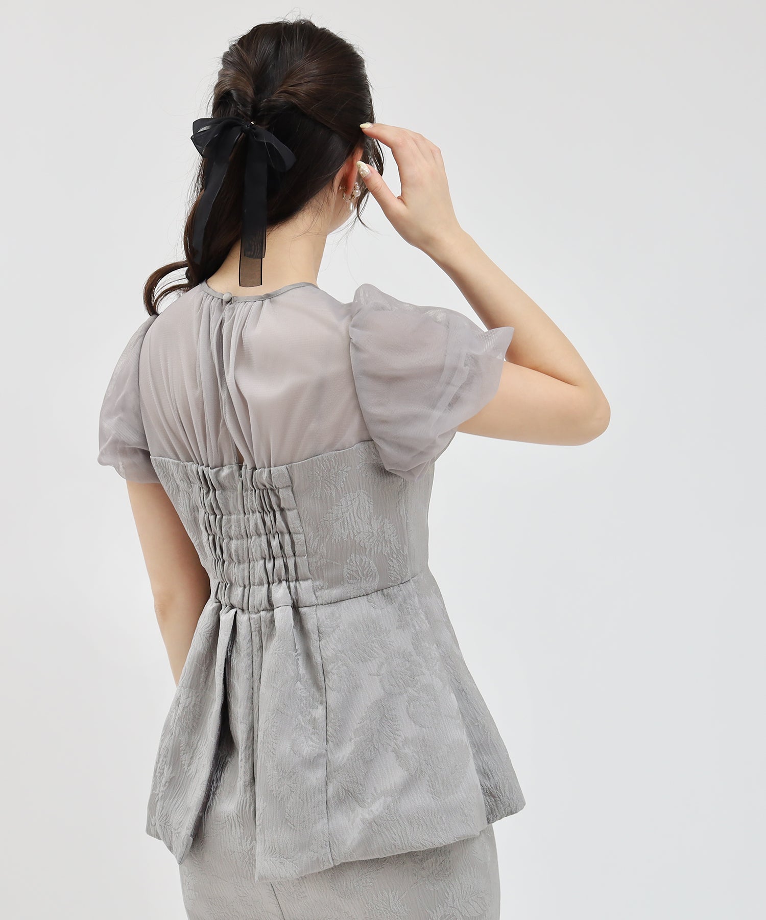 チャコール model:160cm/骨格ウェーブ 着用サイズ:M