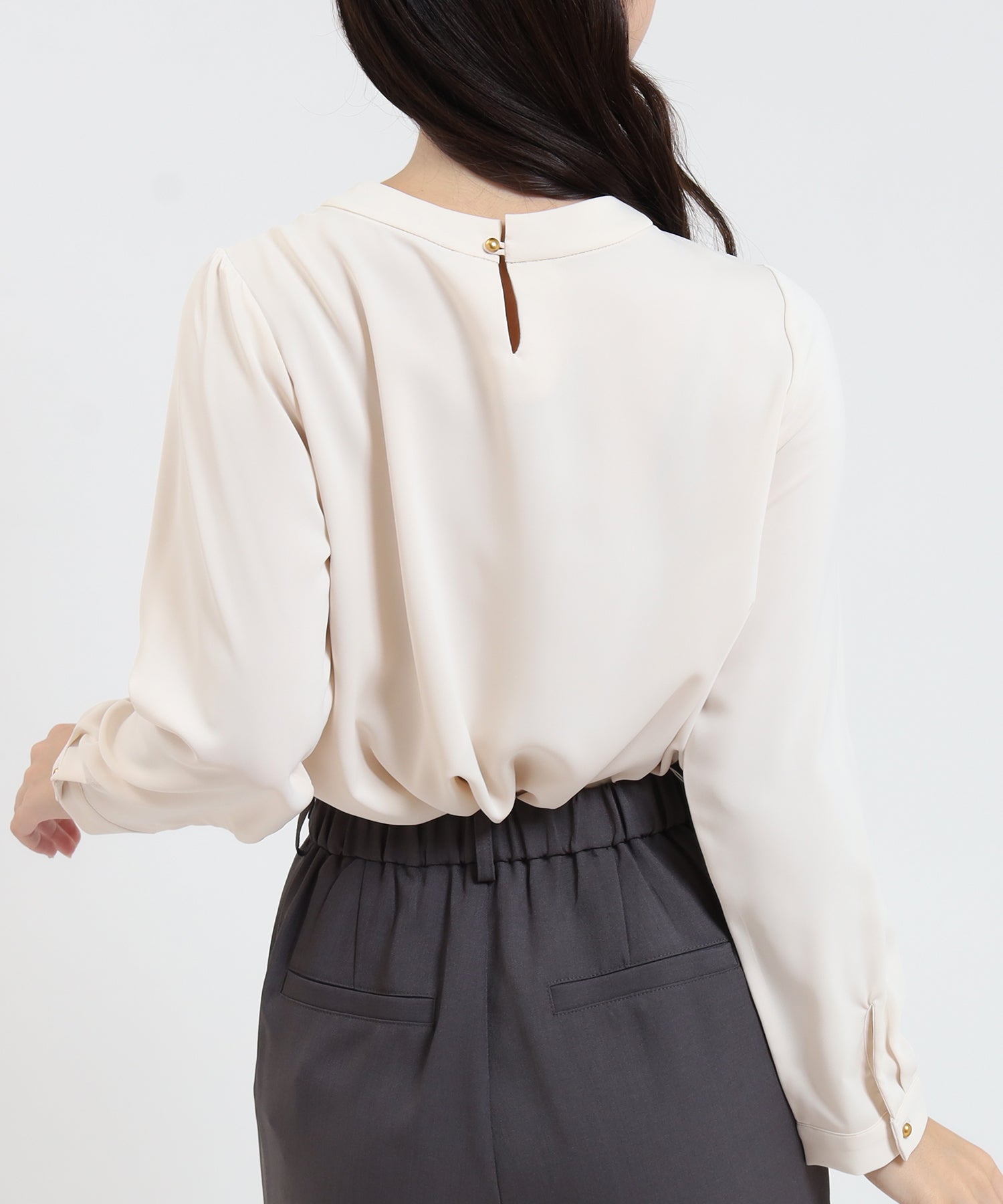 ベージュ model:160cm/骨格ウェーブ 着用サイズ:M