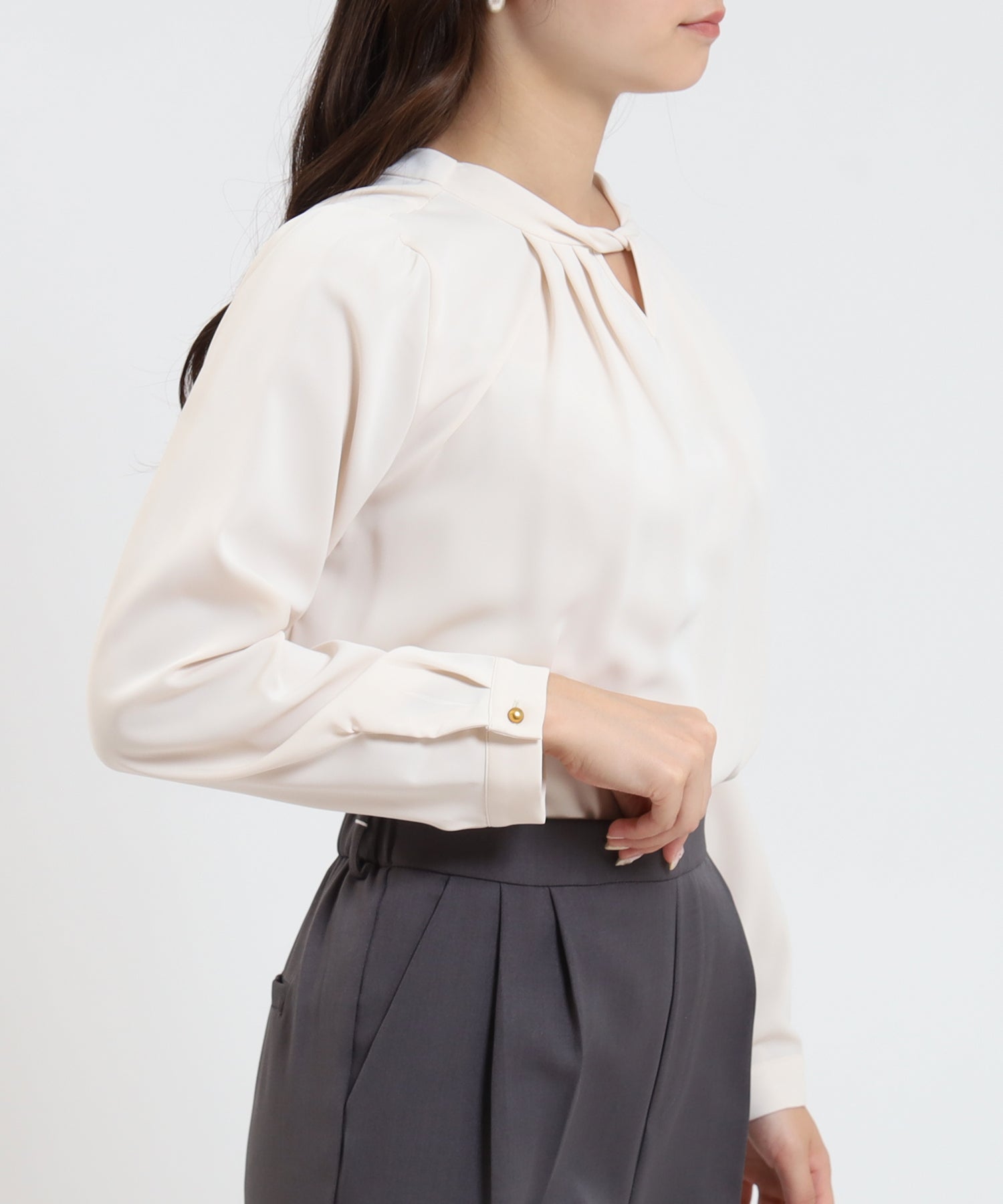 ベージュ model:160cm/骨格ウェーブ 着用サイズ:M