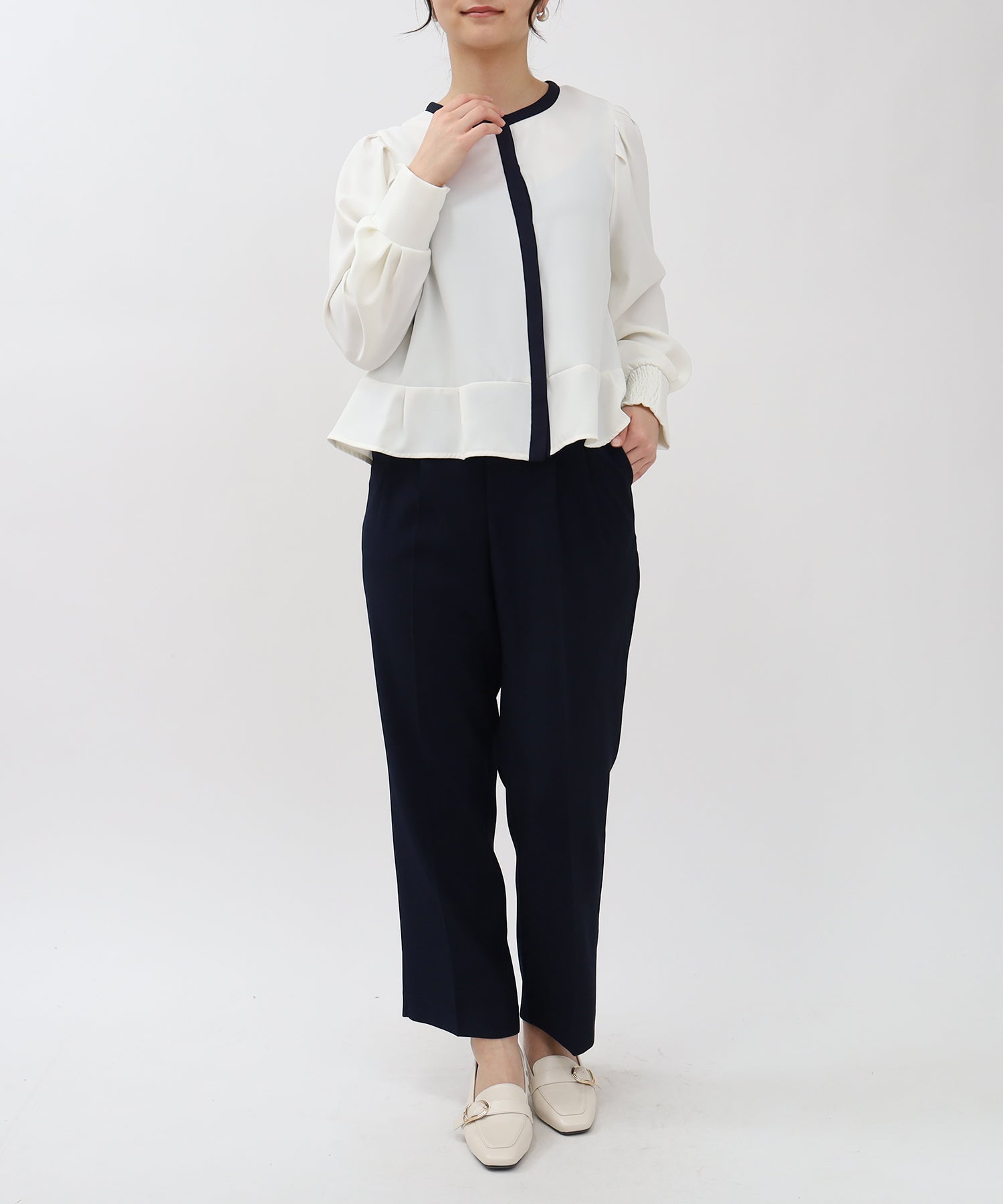 ホワイト×ネイビー model:160 着用サイズ:M