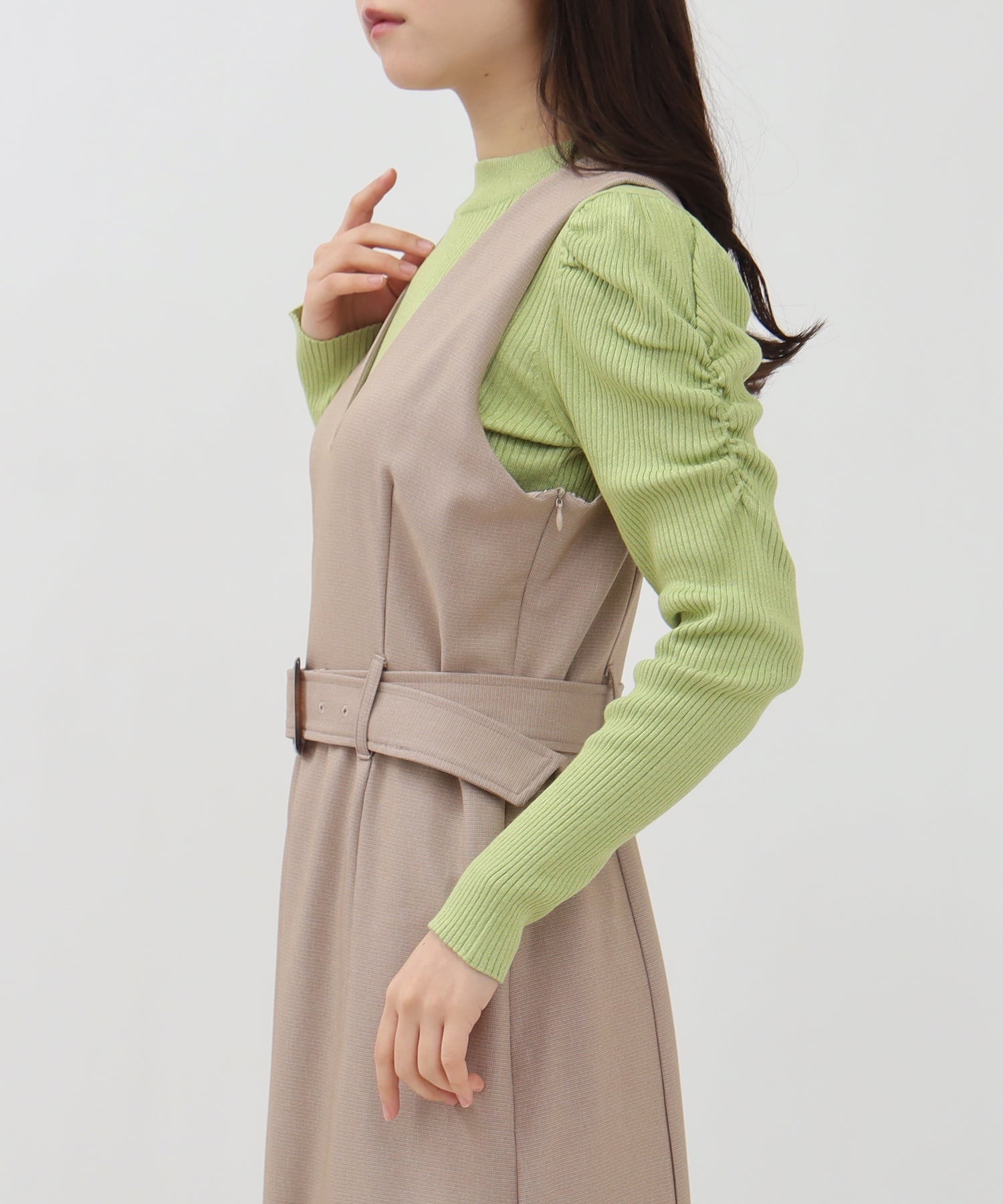 ベージュ model:156 着用サイズ:M