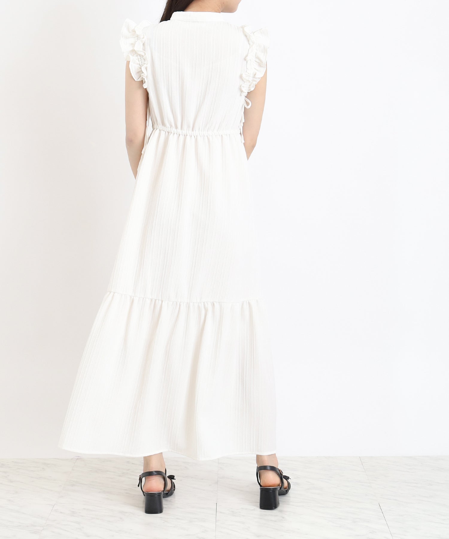 ホワイト model:156 着用サイズ:M