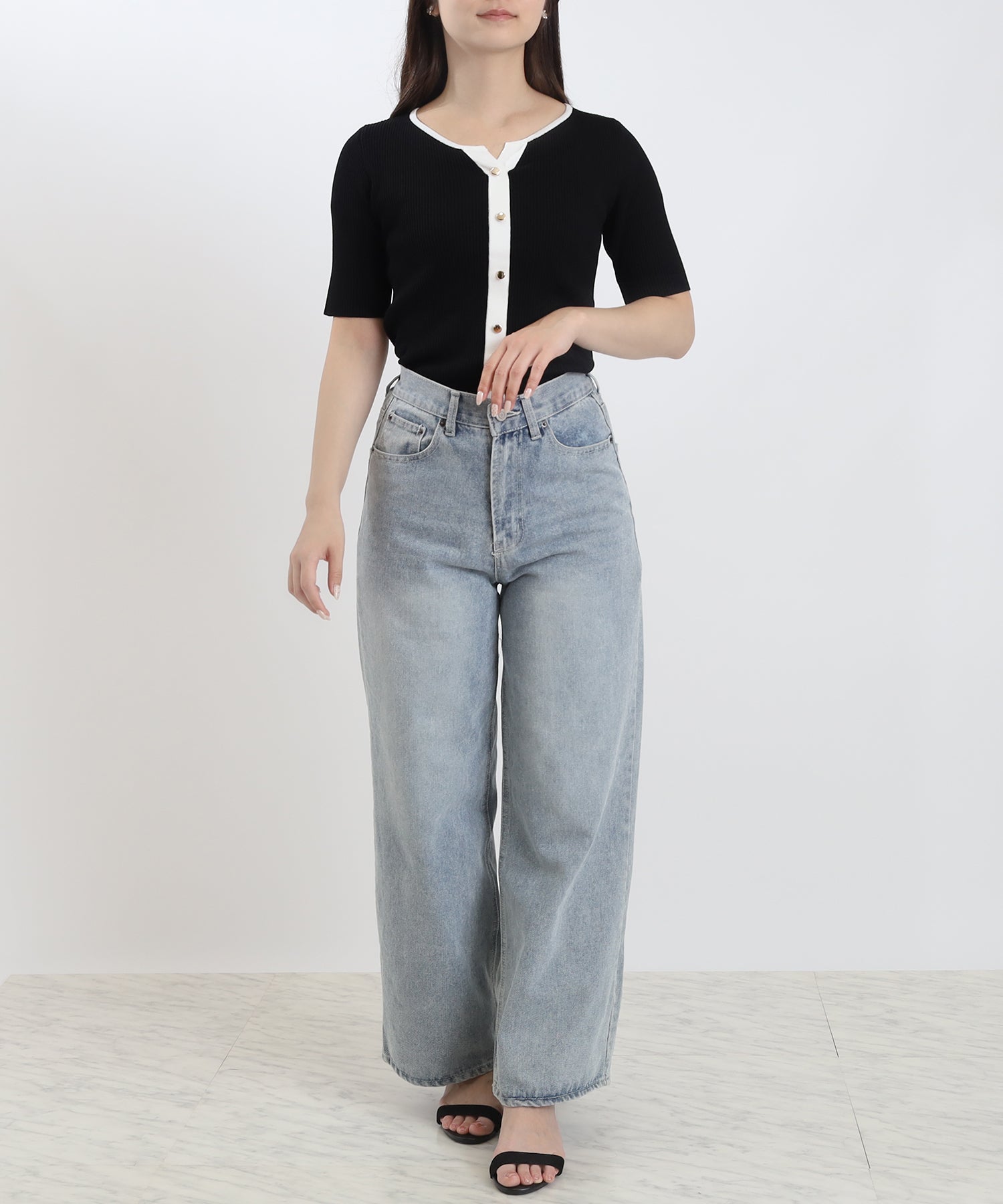 ホワイト×ブラック model:160 着用サイズ:M