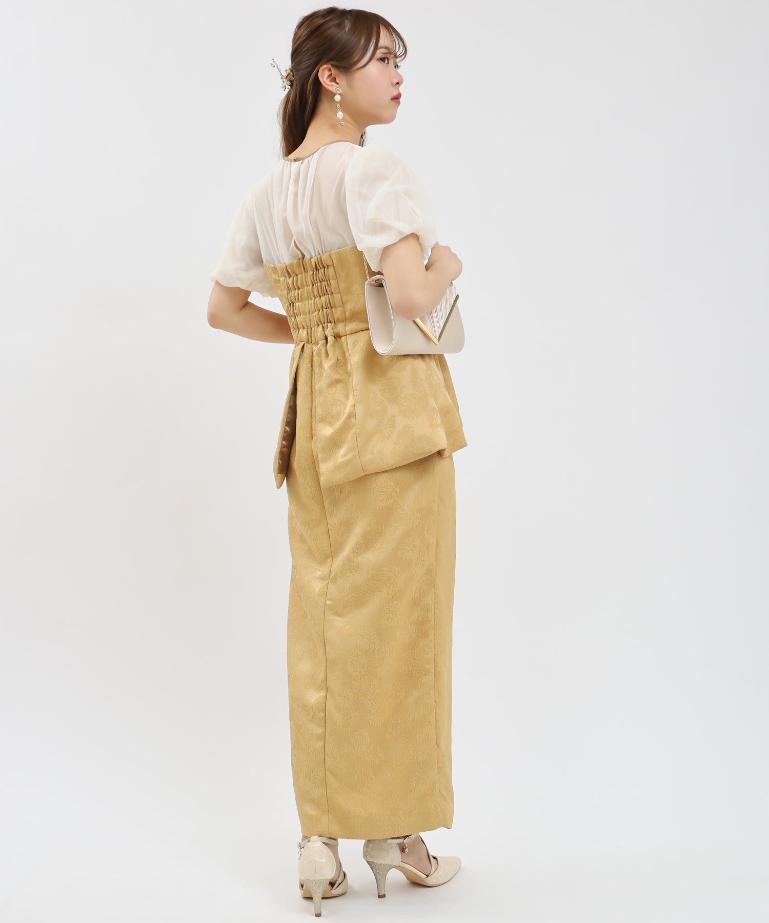 イエロー model:155cm/骨格ウェーブ 着用サイズ:M