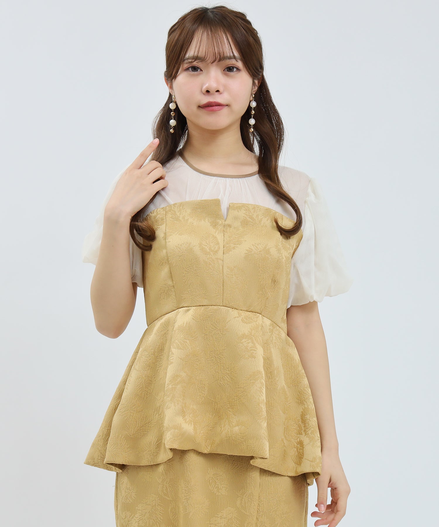 イエロー model:155cm/骨格ウェーブ 着用サイズ:M