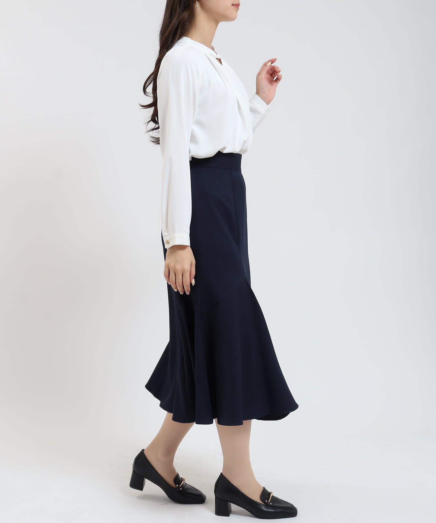 ホワイト model:160cm/骨格ウェーブ 着用サイズ:M