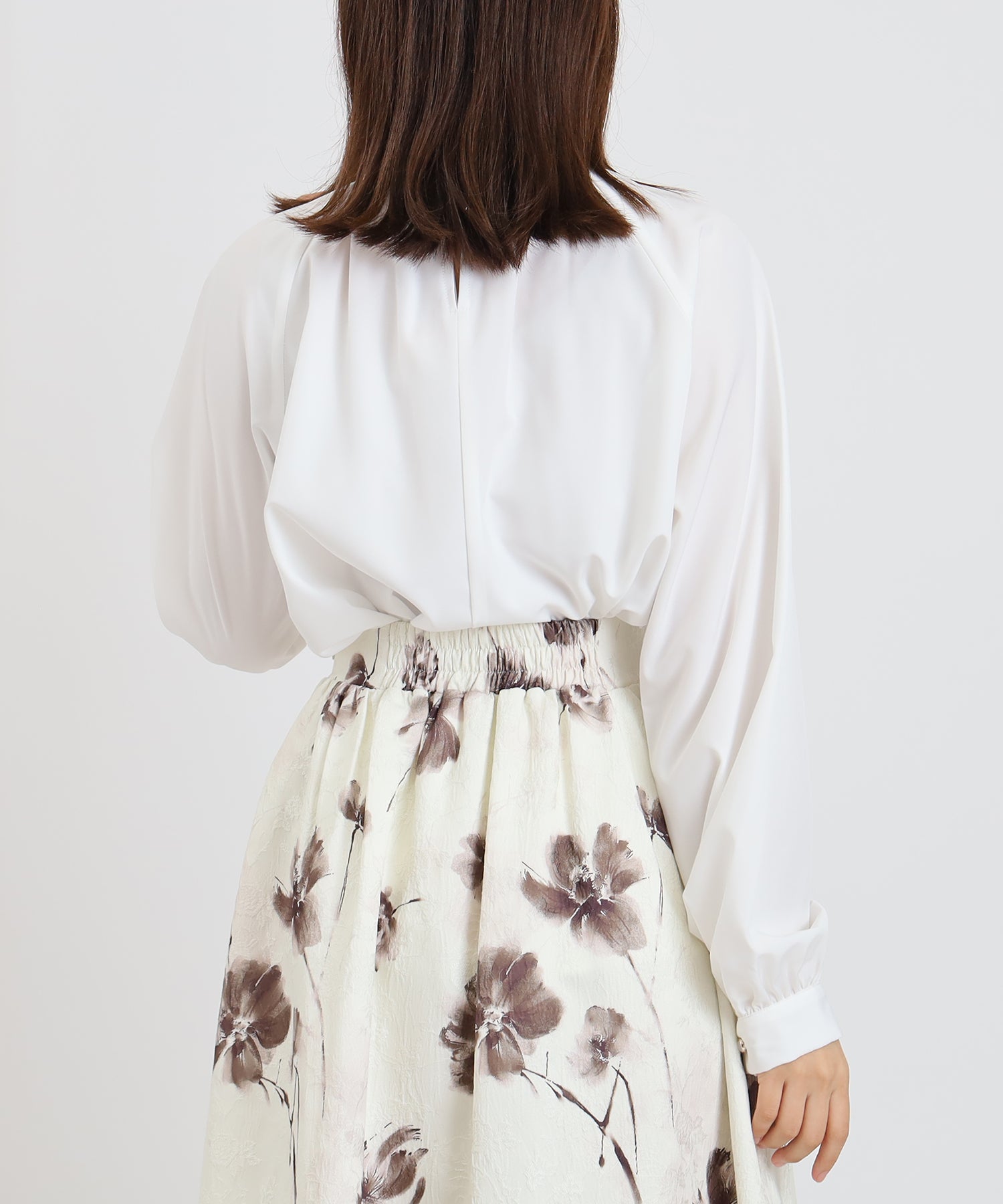 ホワイト model:156 着用サイズ:M