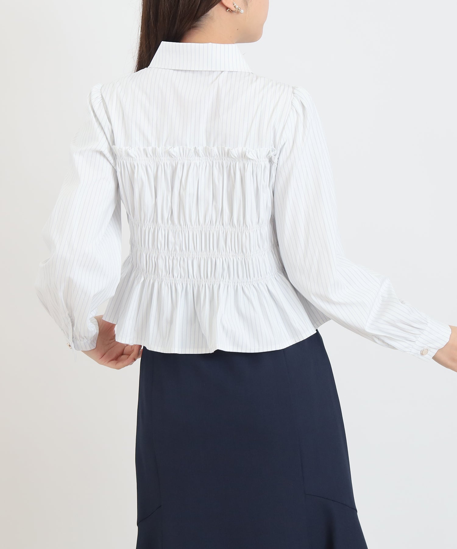 アイボリー model:156 着用サイズ:M