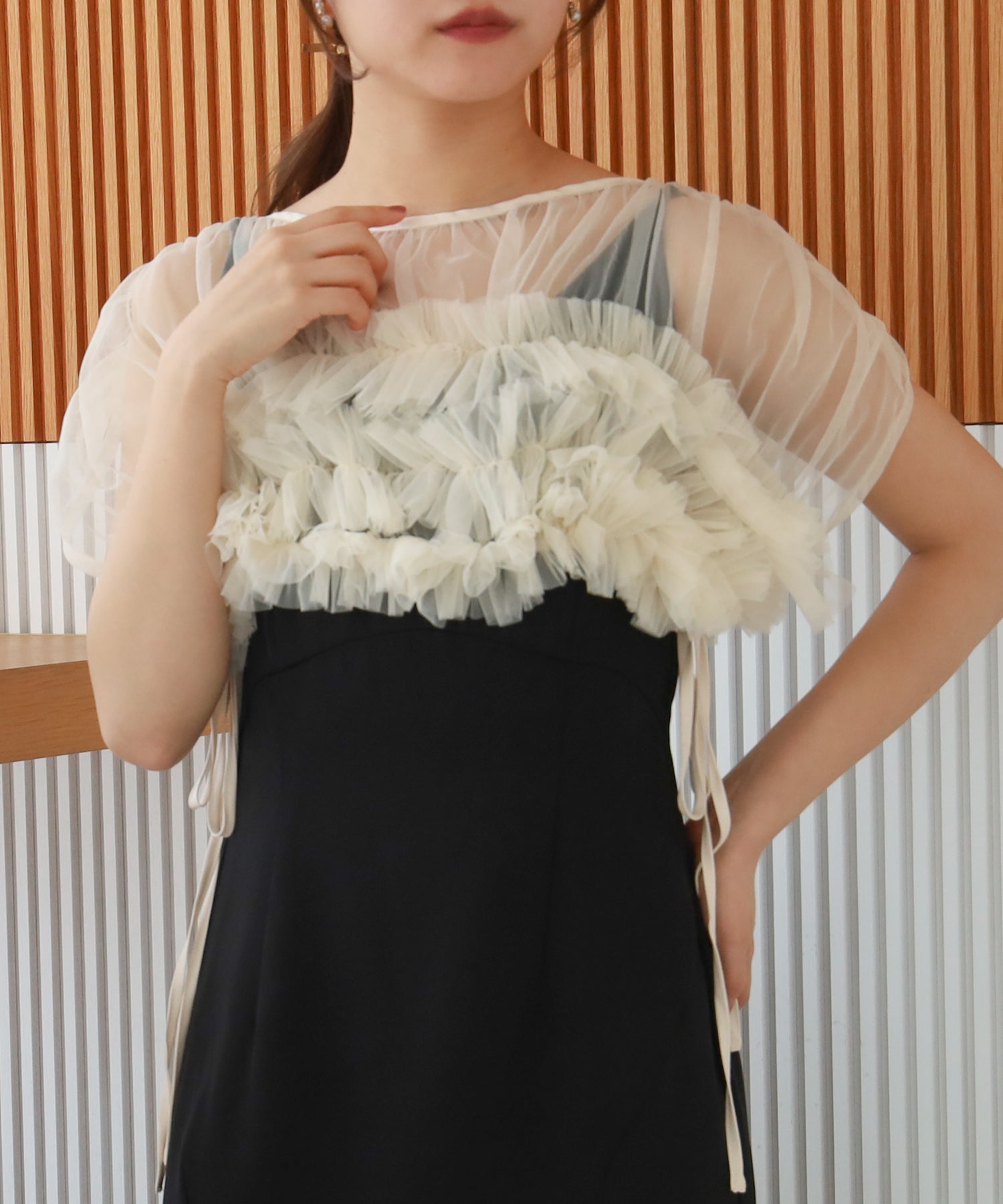 ホワイト×ブラック model:155cm/骨格ウェーブ 着用サイズ:M