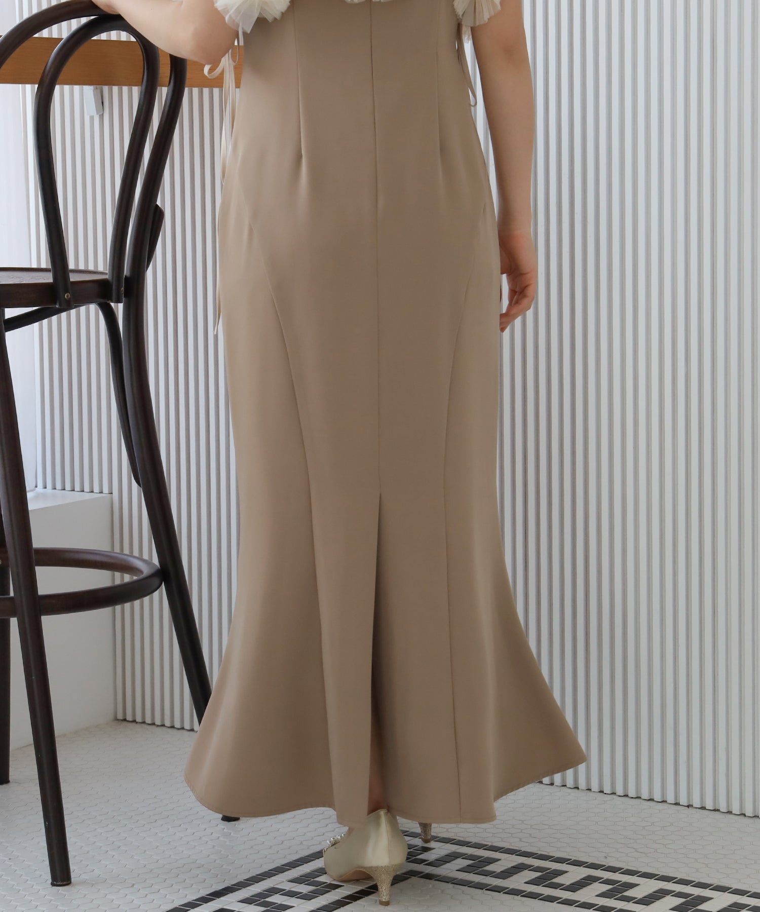 ベージュ model:155cm/骨格ウェーブ 着用サイズ:M