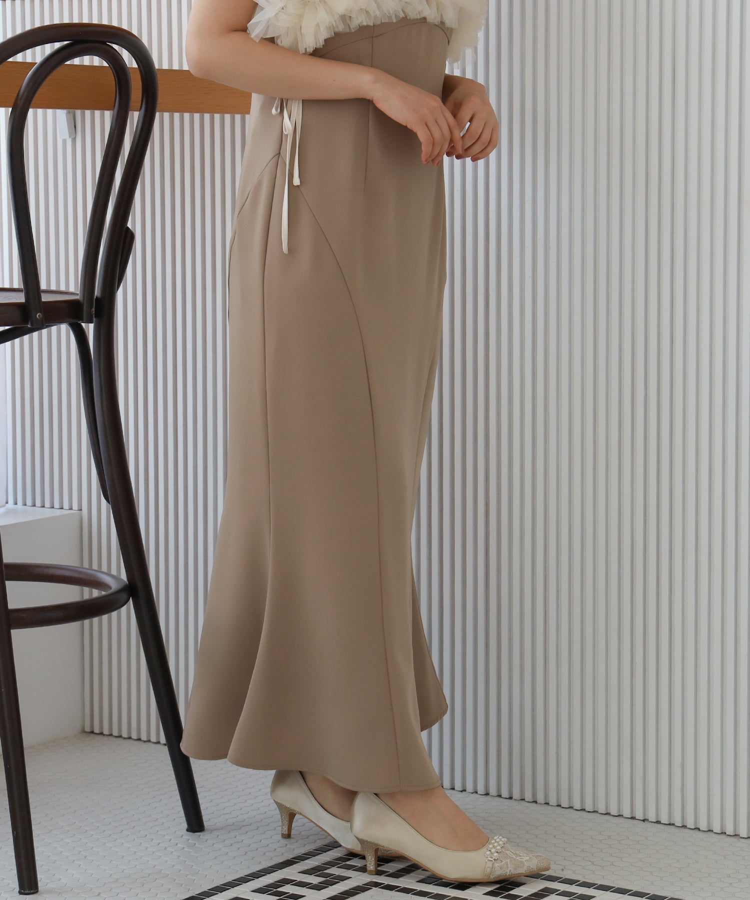 ベージュ model:155cm/骨格ウェーブ 着用サイズ:M