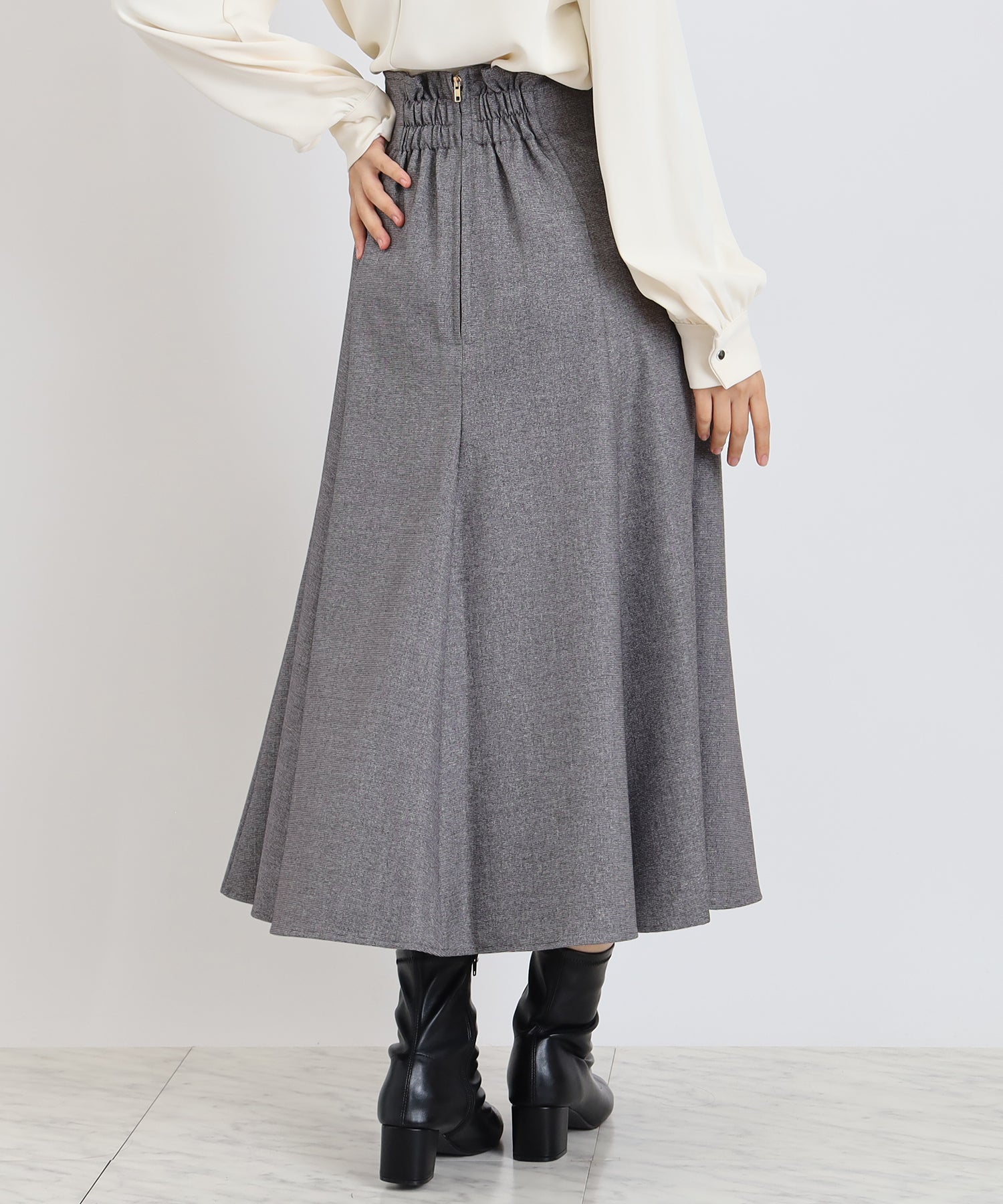 ライトグレー model:156cm 着用サイズ:S