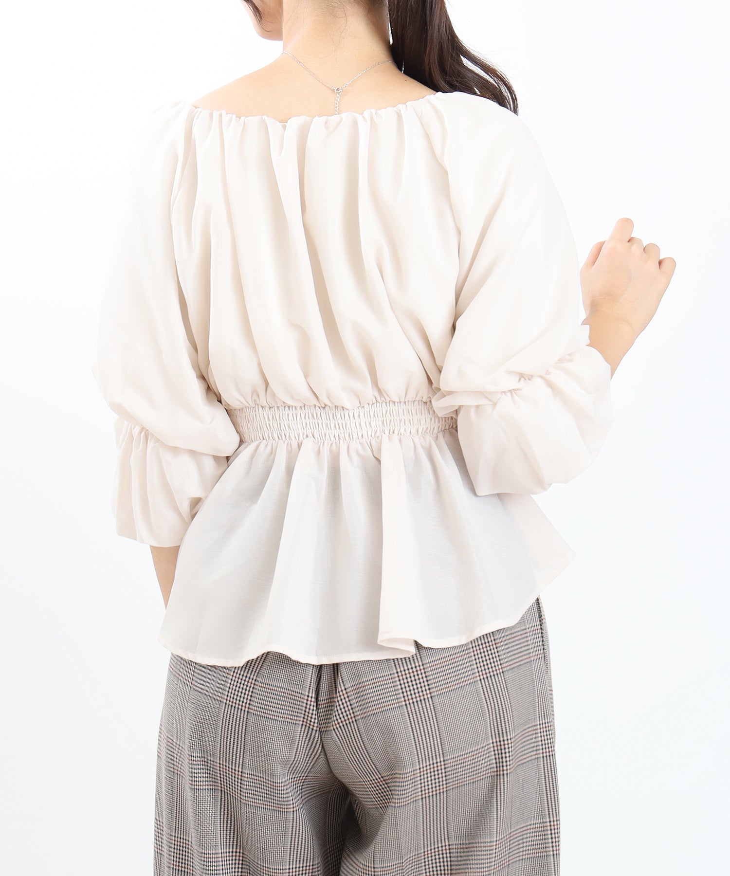ベージュ model:160 着用サイズ:M