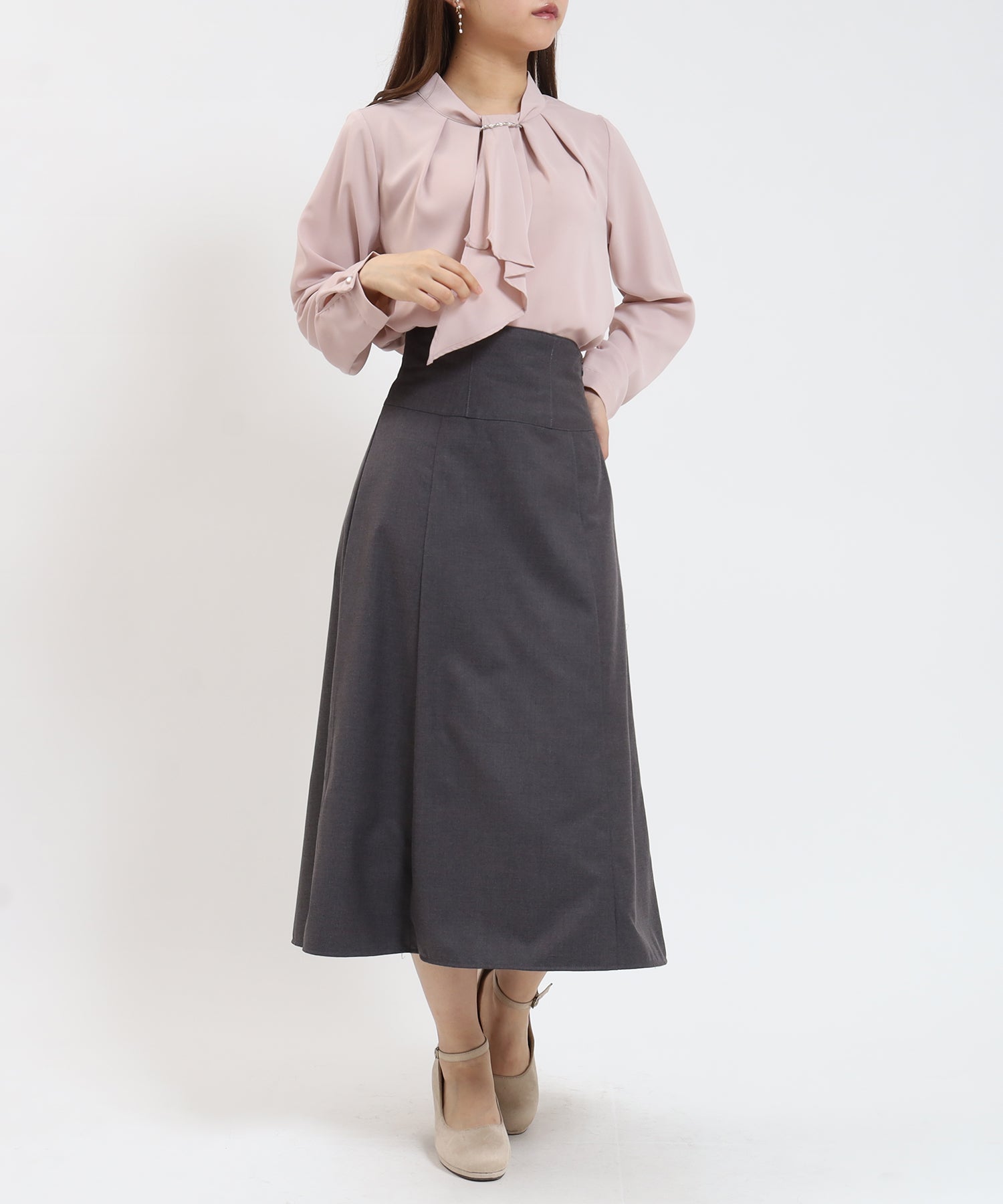 ピンクベージュ model:155 着用サイズ:M