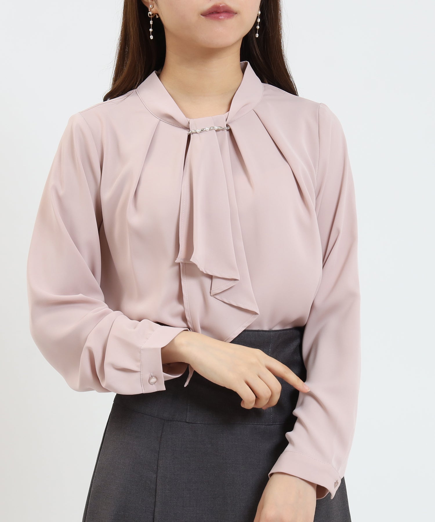 ピンクベージュ