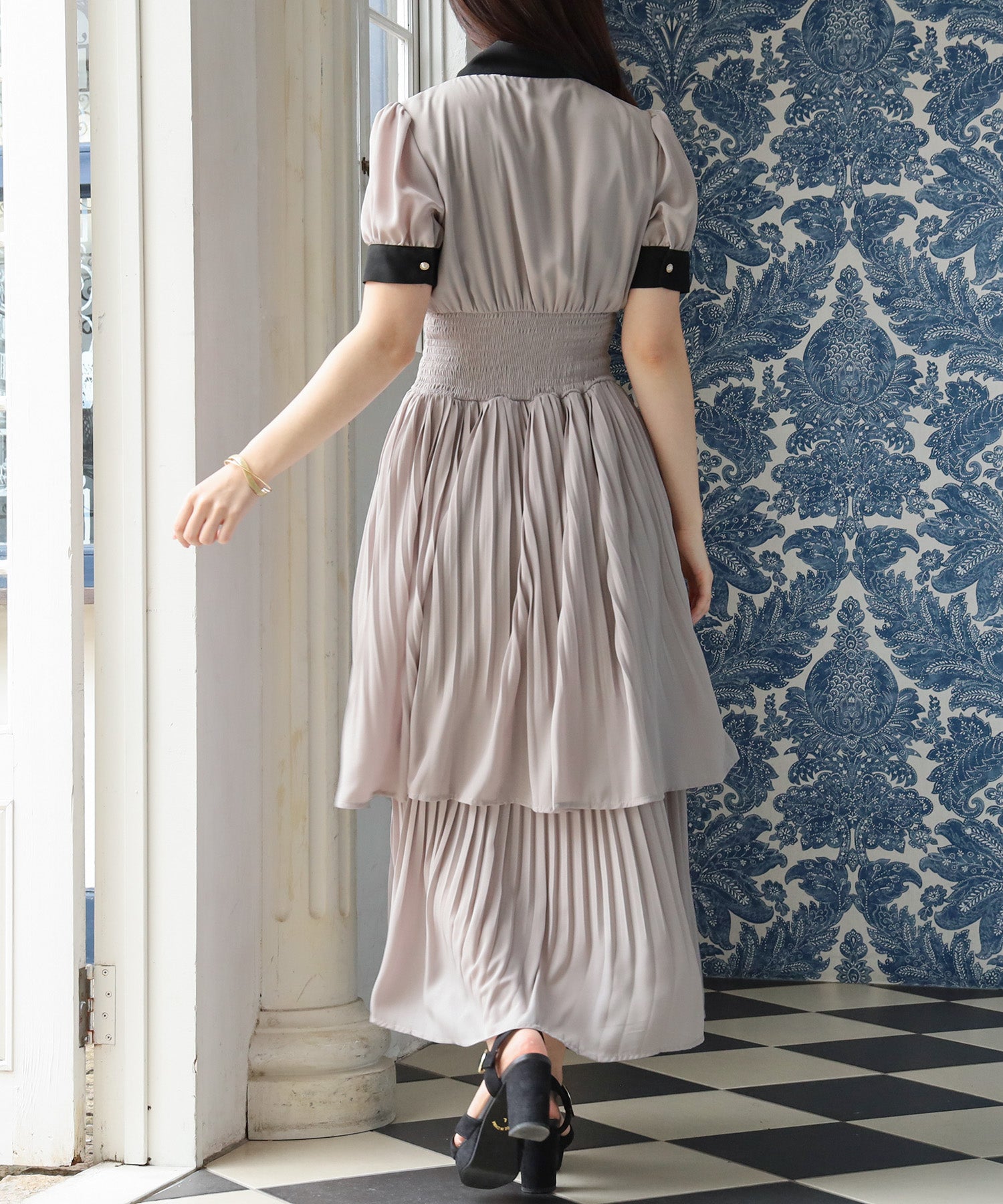 ライトグレー model:160cm/骨格ウェーブ 着用サイズ:M