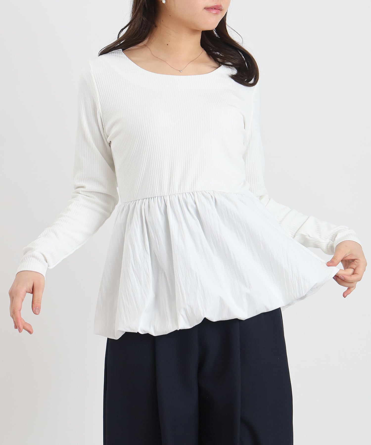 ホワイト MODEL:160 着用サイズ:M