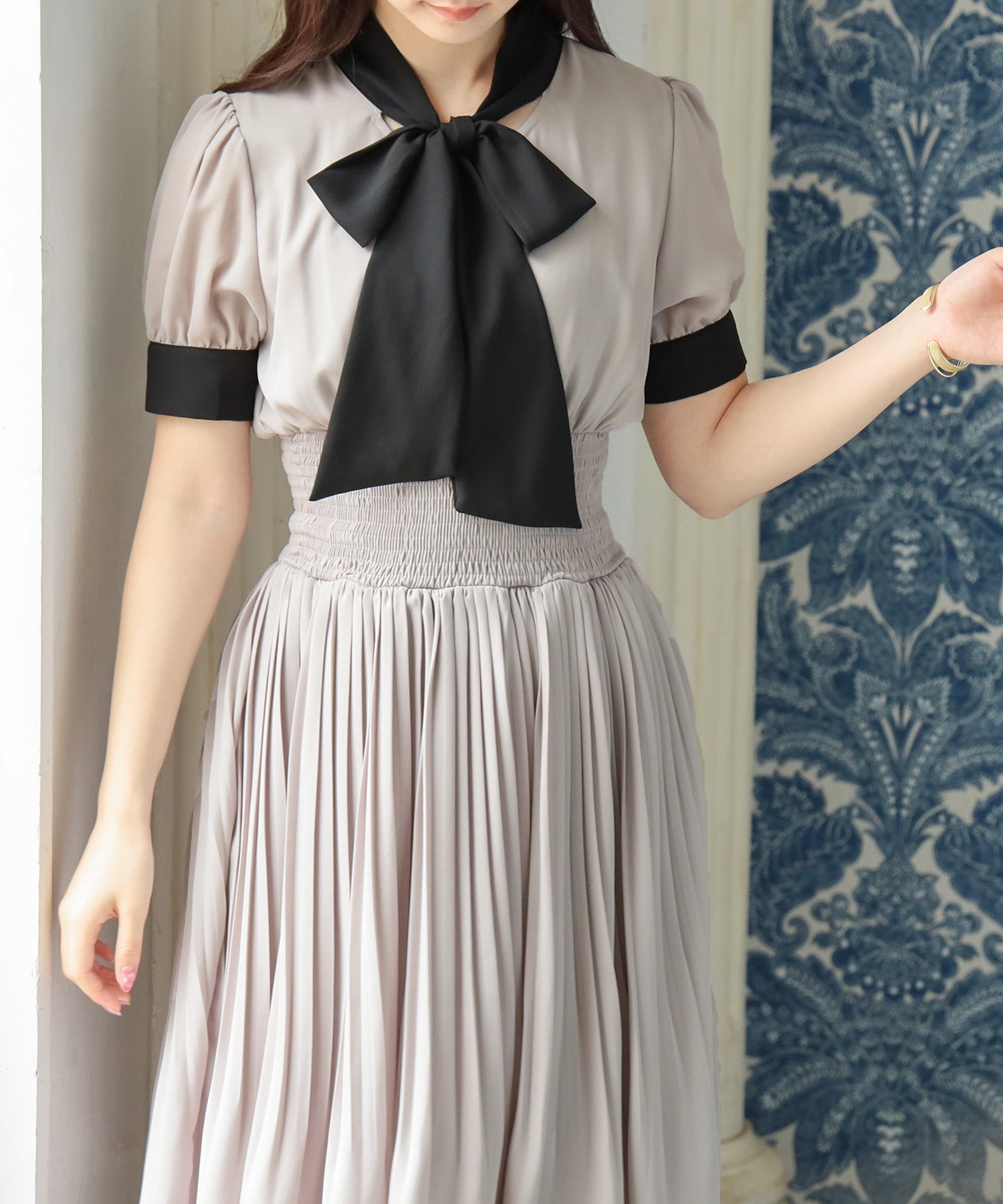ライトグレー model:160cm/骨格ウェーブ 着用サイズ:M