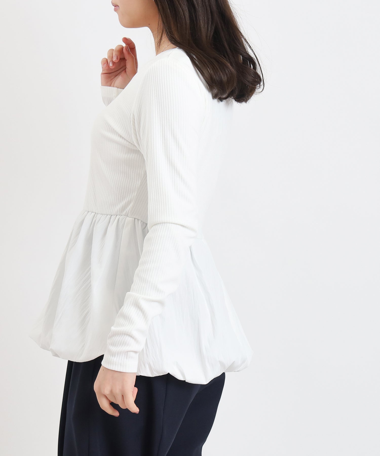 ホワイト MODEL:160 着用サイズ:M