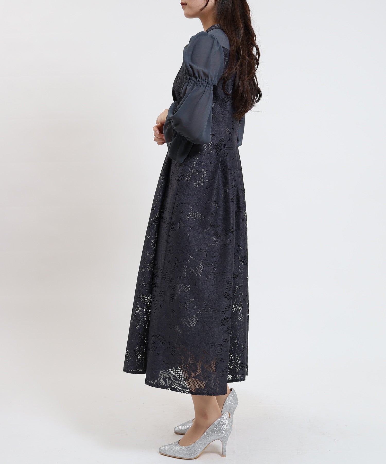 チャコール model:160cm/骨格ウェーブ 着用サイズ:M