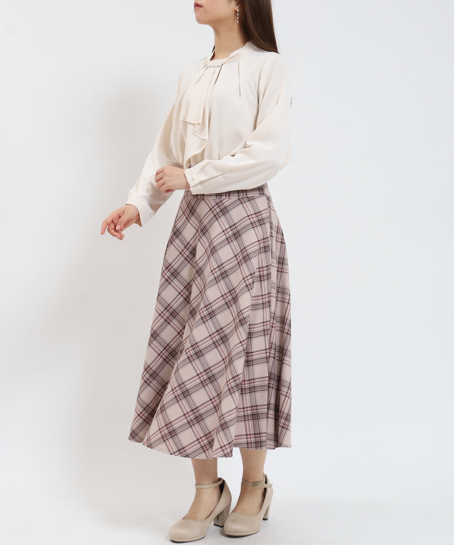 ベージュ model:155 着用サイズ:M