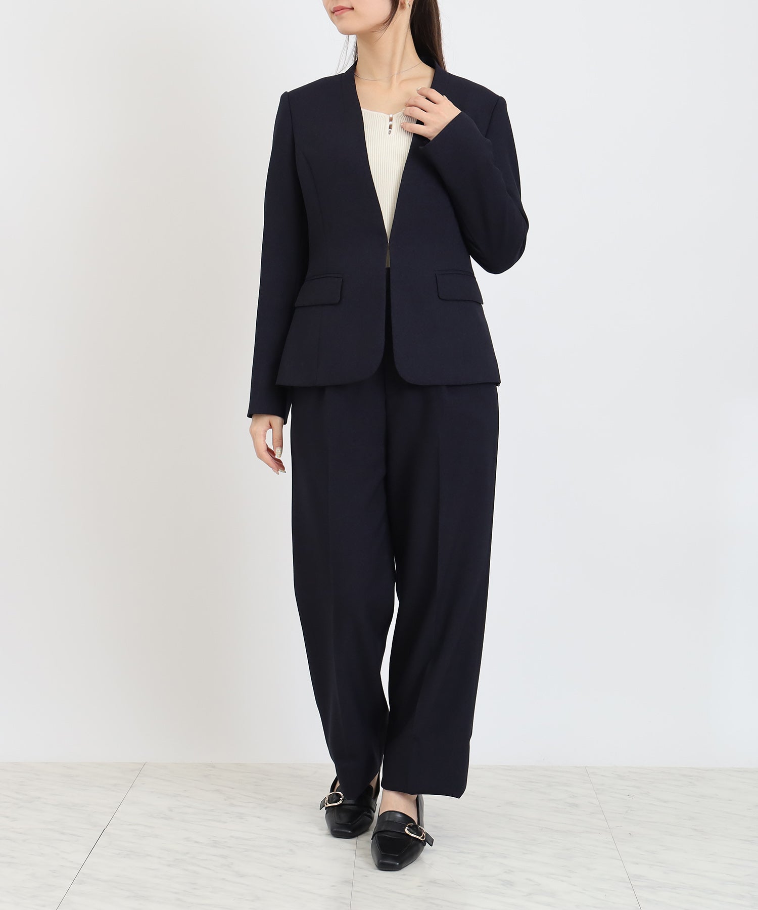 ネイビー model:160 着用サイズ:M
(ウール調ノーカラージャケット着用)