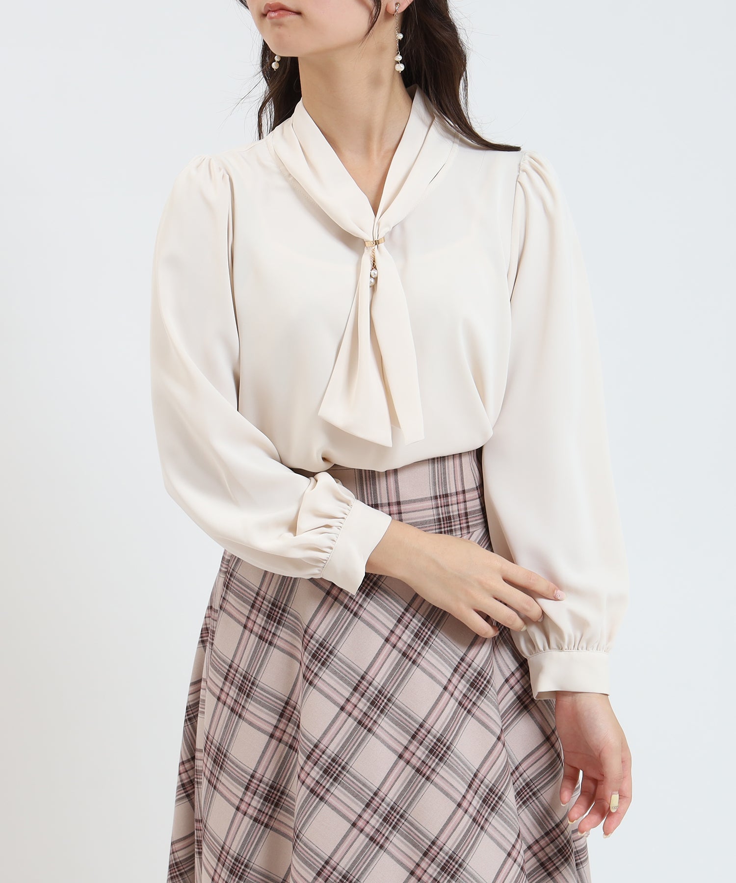 ベージュ model:160 着用サイズ:M