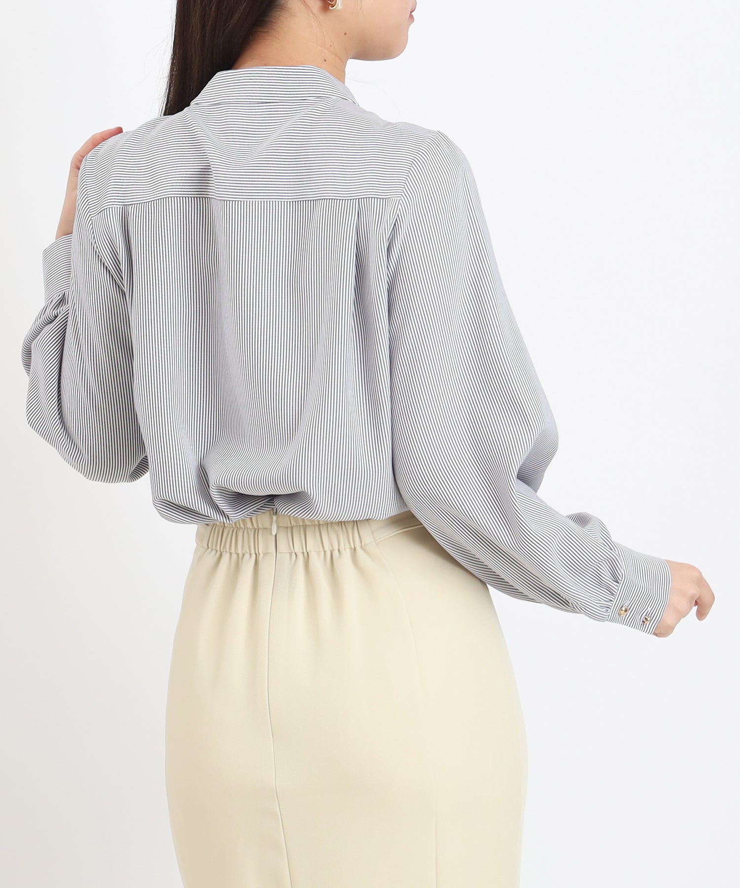 ホワイト×ブラック model:156 着用サイズ:M