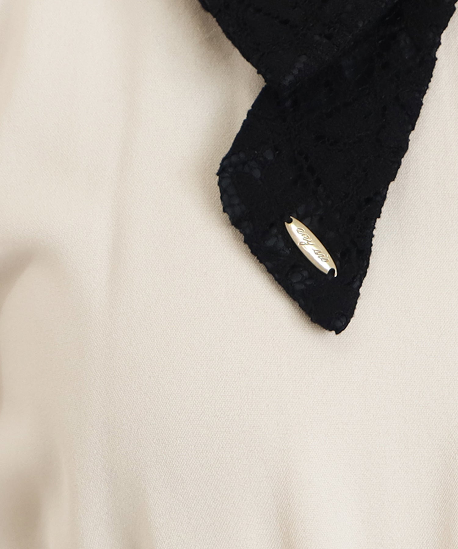 ディティール(アイボリー)