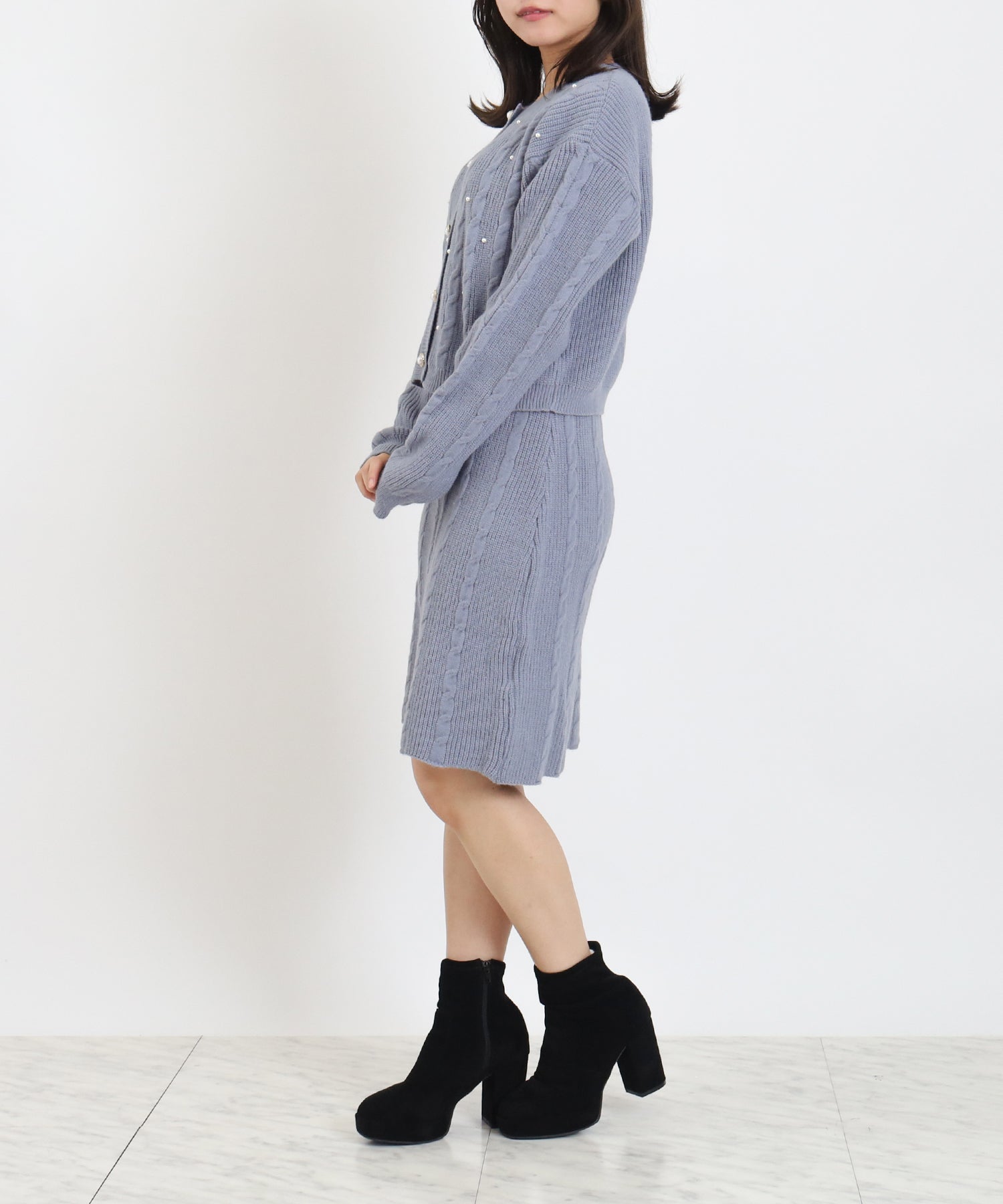 ライトグレー model:156 着用サイズ:M