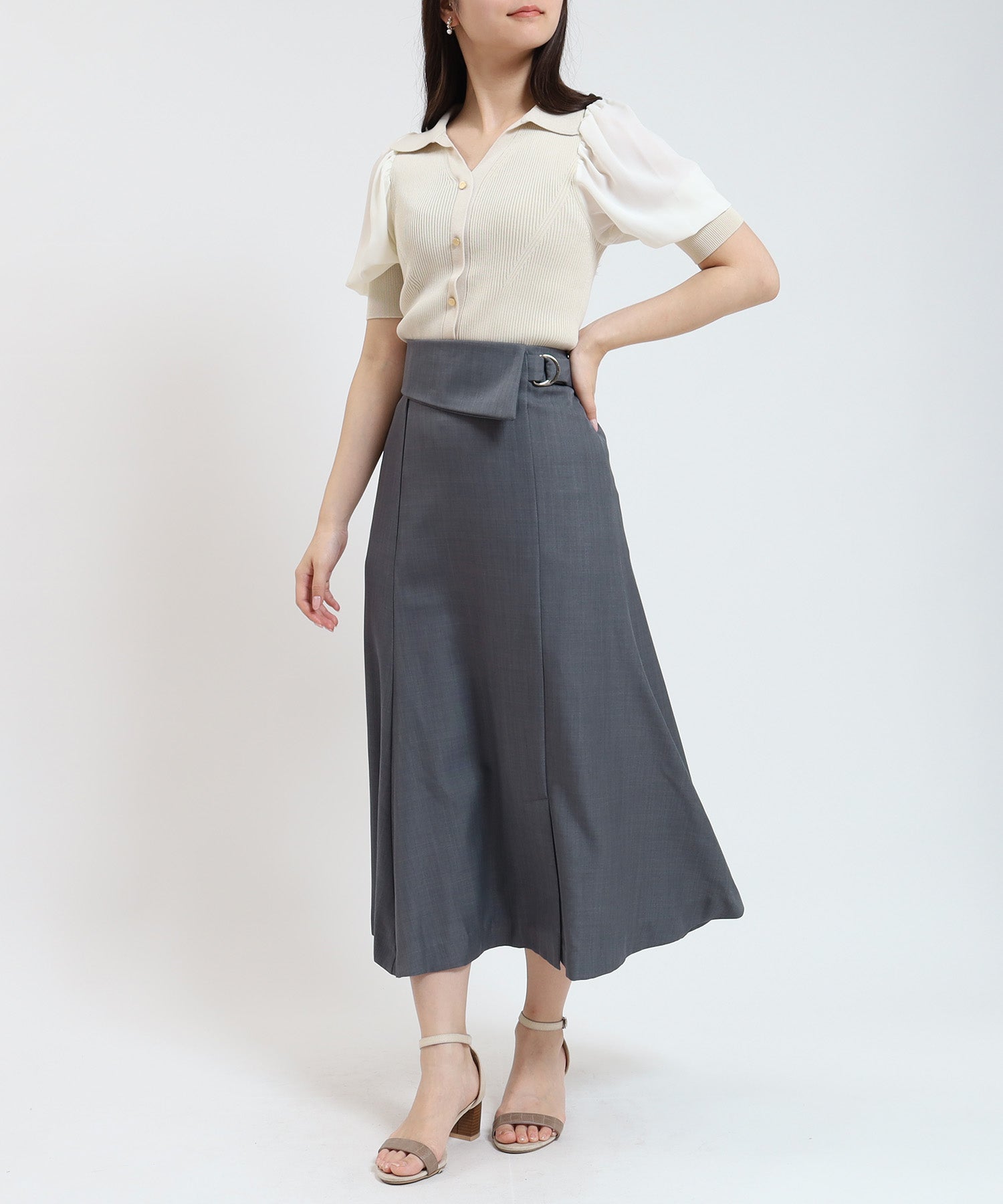 チャコール model:160cm/骨格ウェーブ 着用サイズ:M