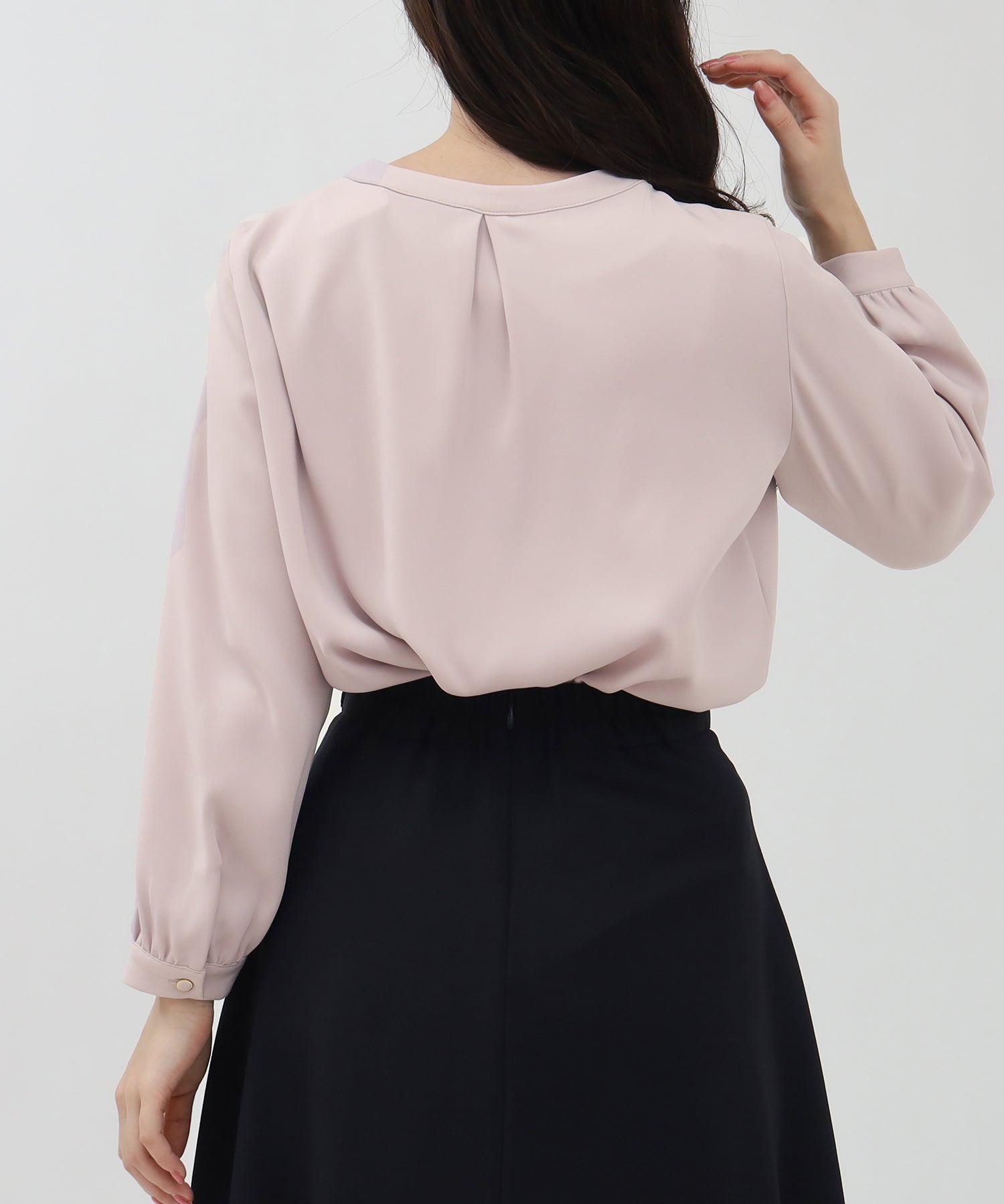 ピンクベージュ model:160 着用サイズ:M