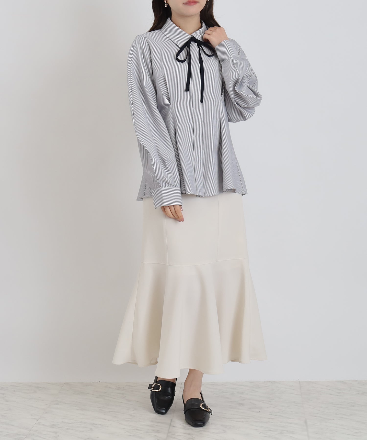 ホワイト×ブラック model:156 着用サイズ:M