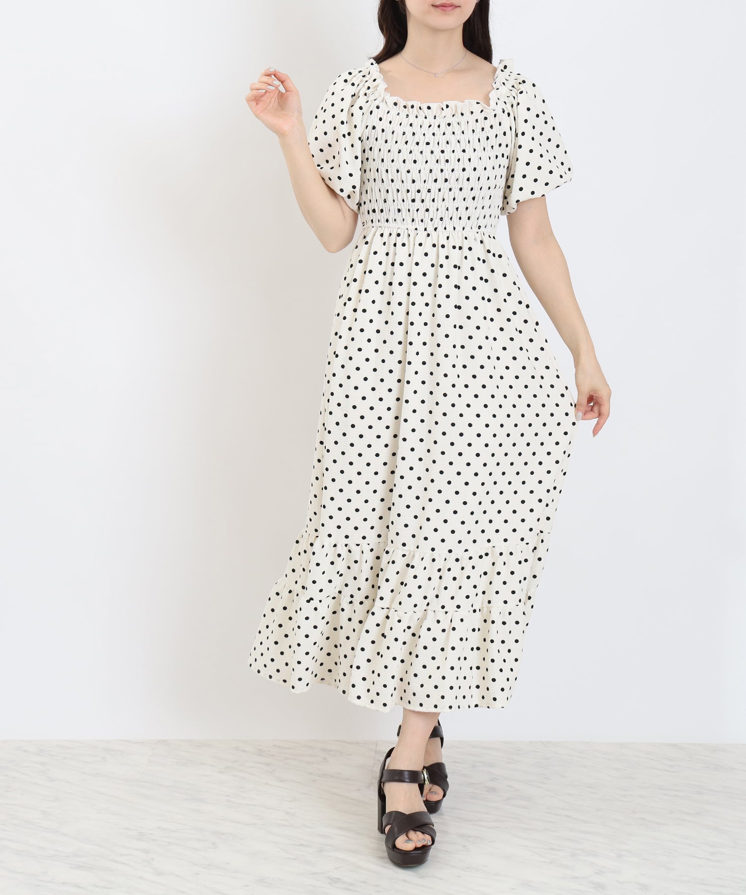 ベージュ model:160 着用サイズ:M