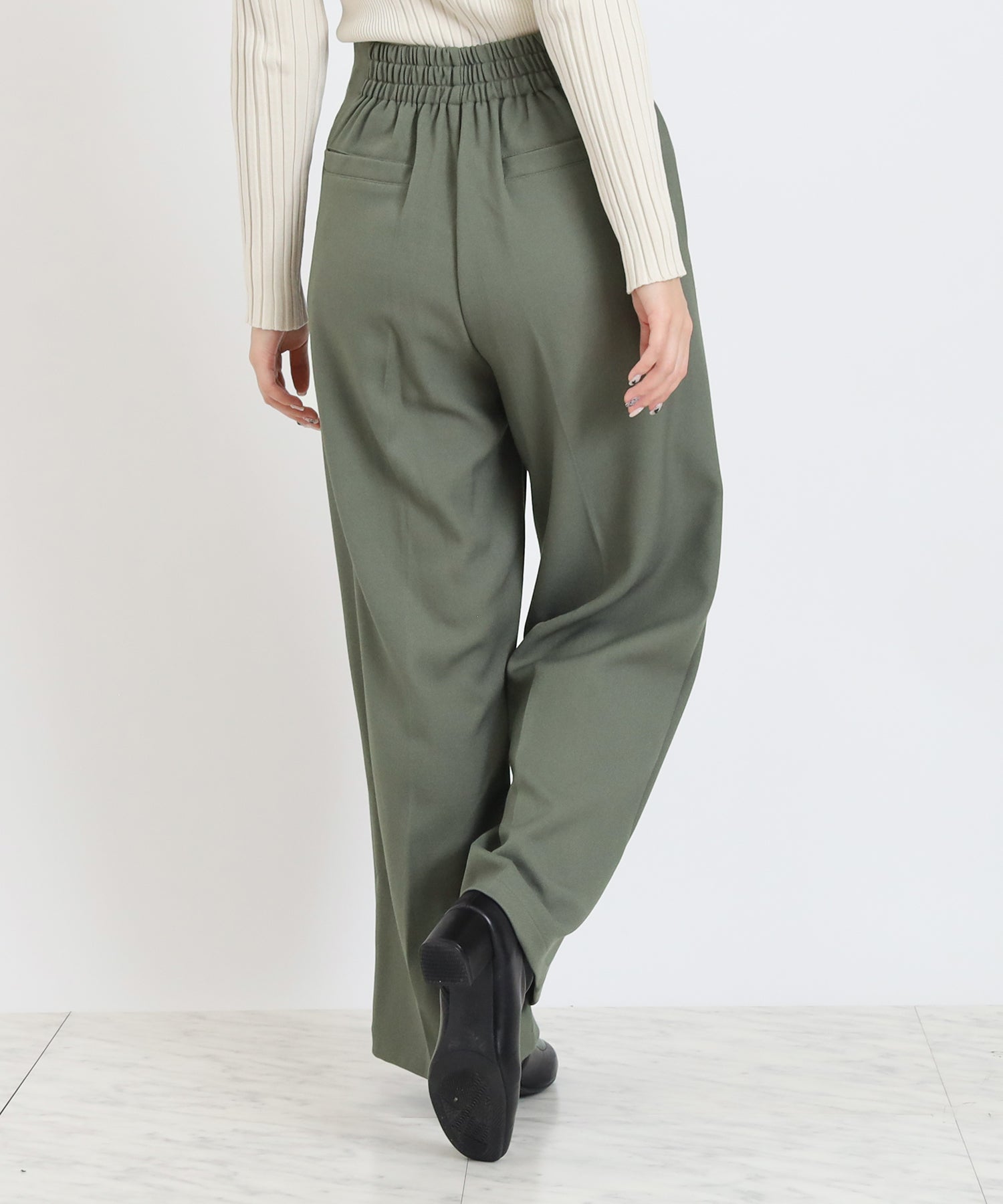 カーキ model:160 着用サイズ:M