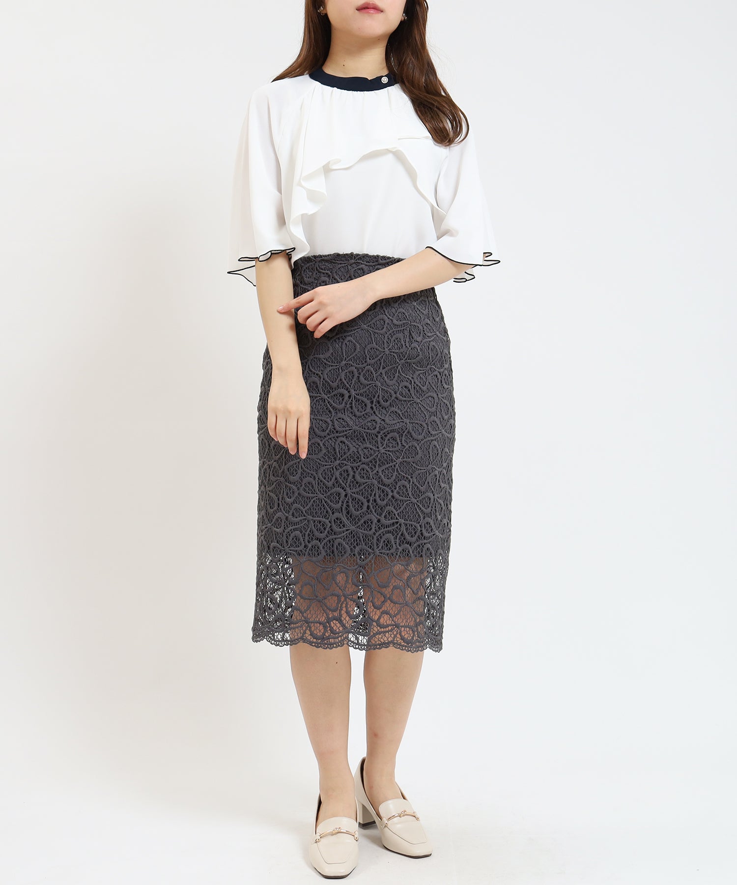 チャコール model:155cm/骨格ウェーブ 着用サイズ:S